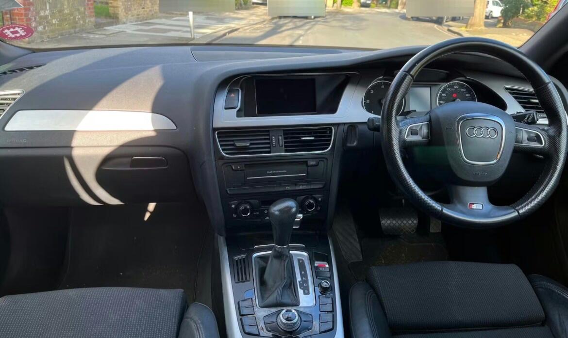 2011 Audi A4 Avant 2.0 TDI Executive S line Multitronic Euro 4 5dr image 6