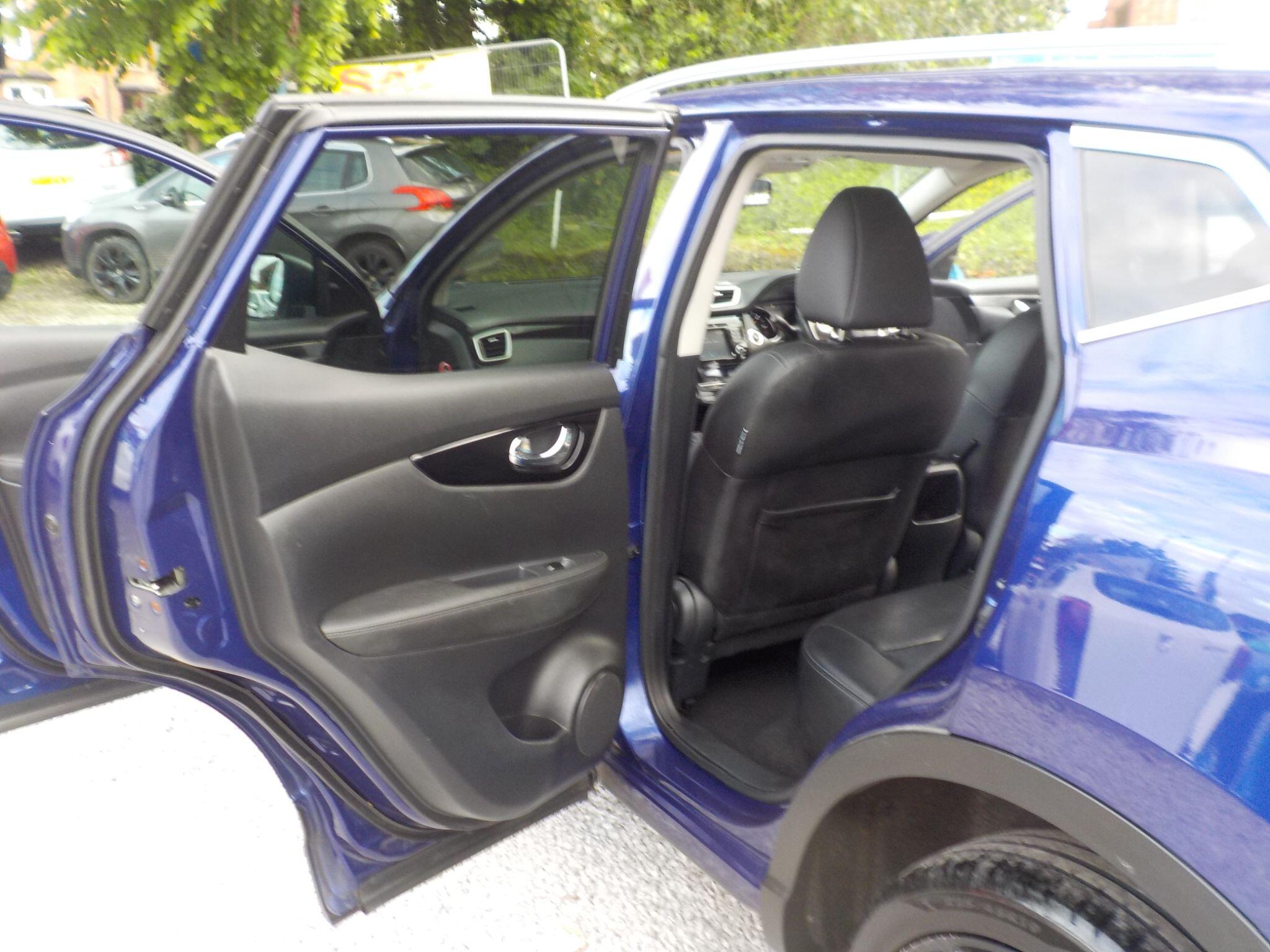Nissan Qashqai 1.6 dCi Tekna 2WD Euro 6 (s/s) 5dr