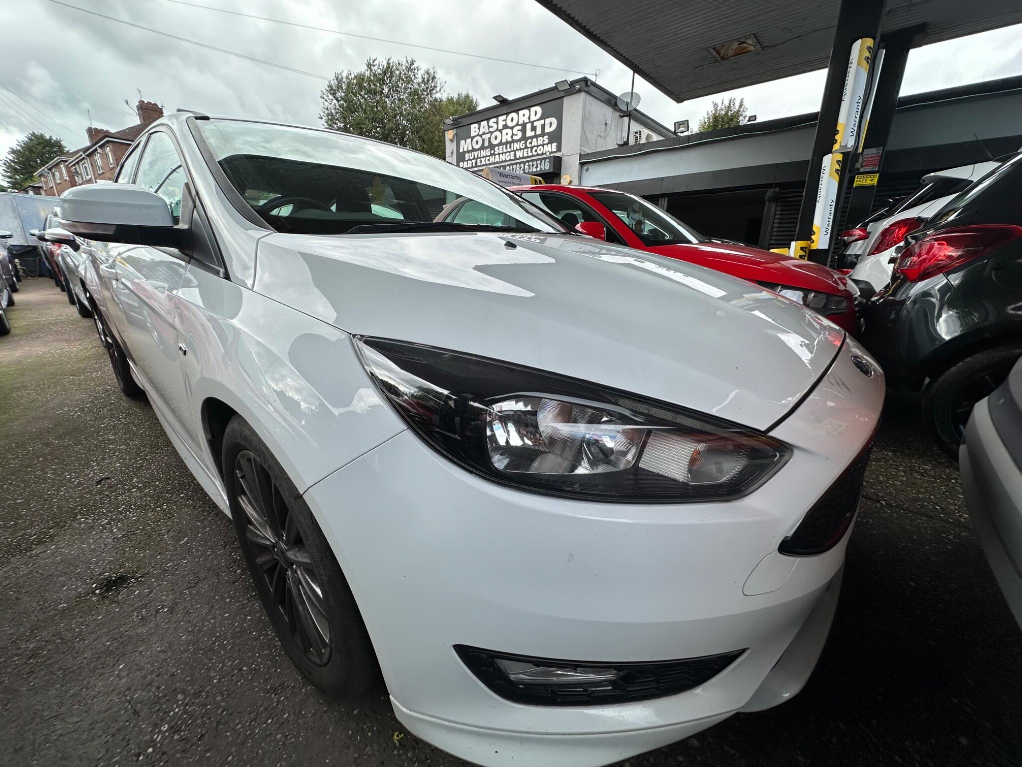 Ford Focus view 4