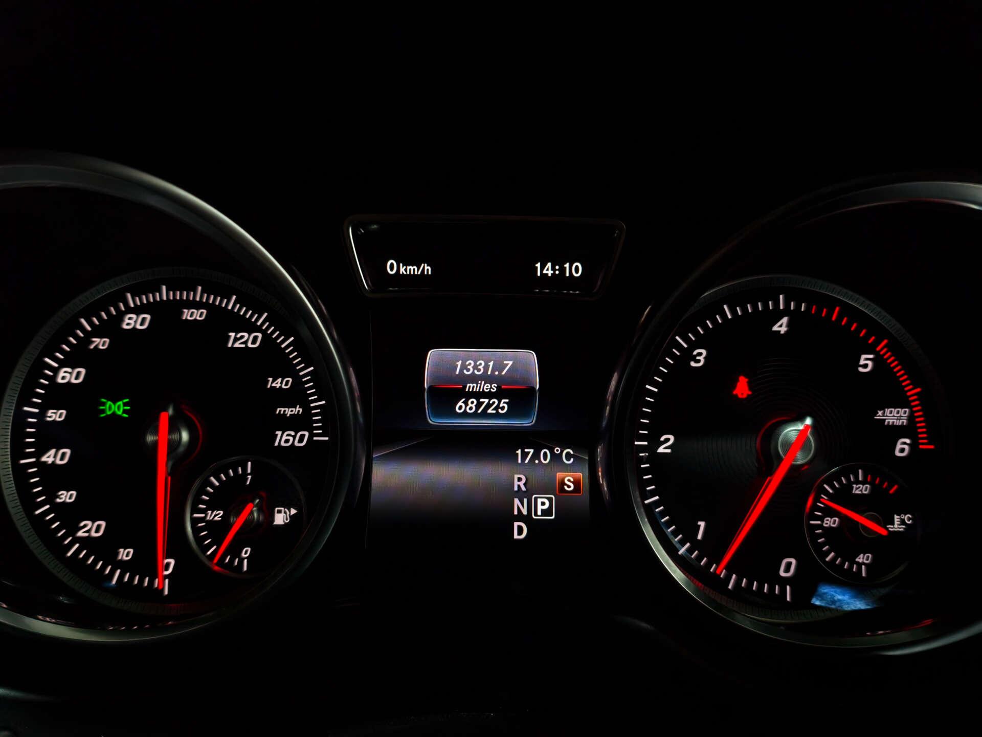 Mercedes-Benz GLS view 35