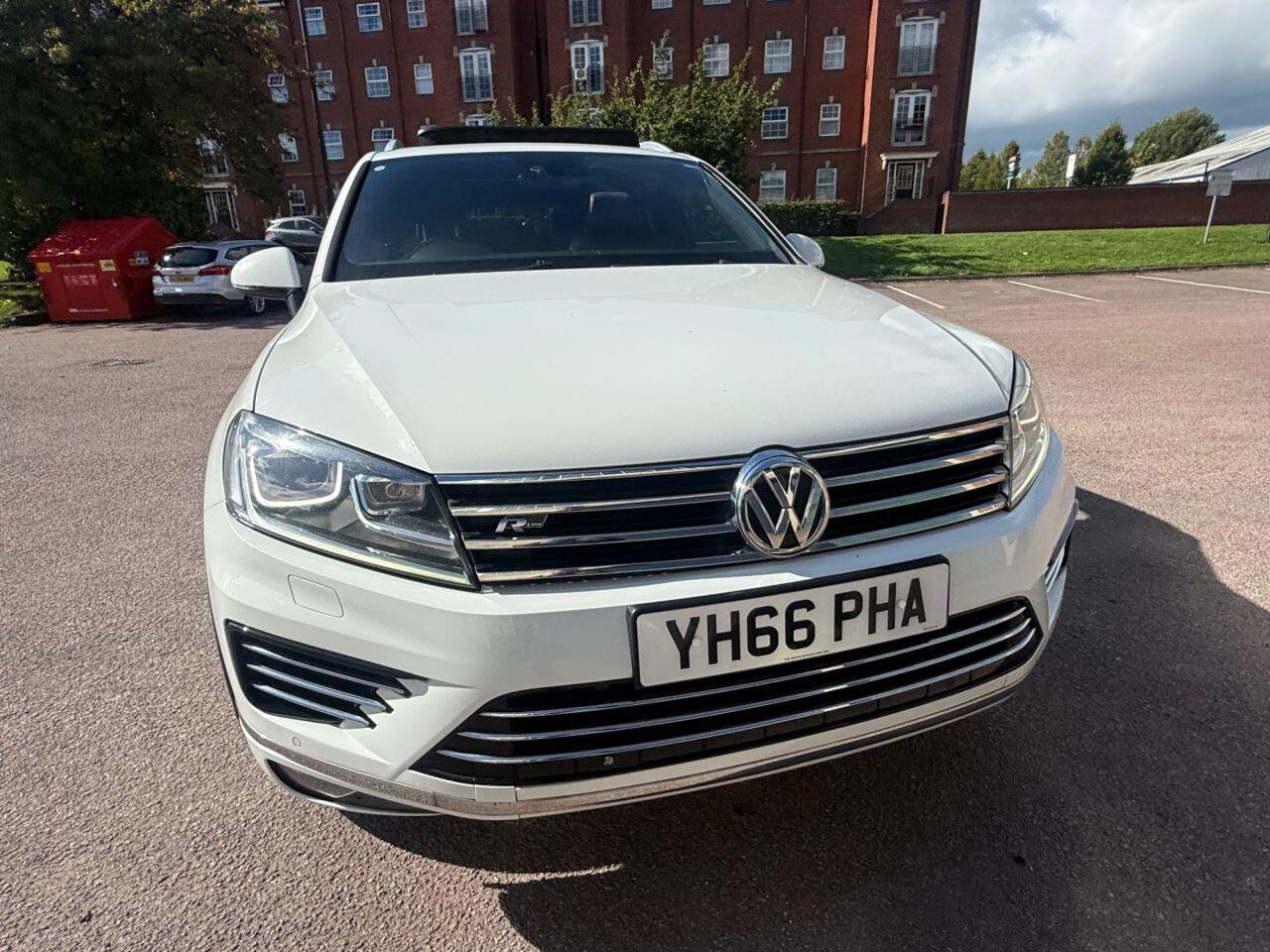 Volkswagen Touareg view 43
