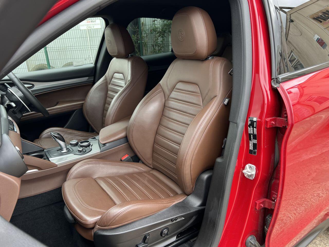 Alfa Romeo Stelvio view 27
