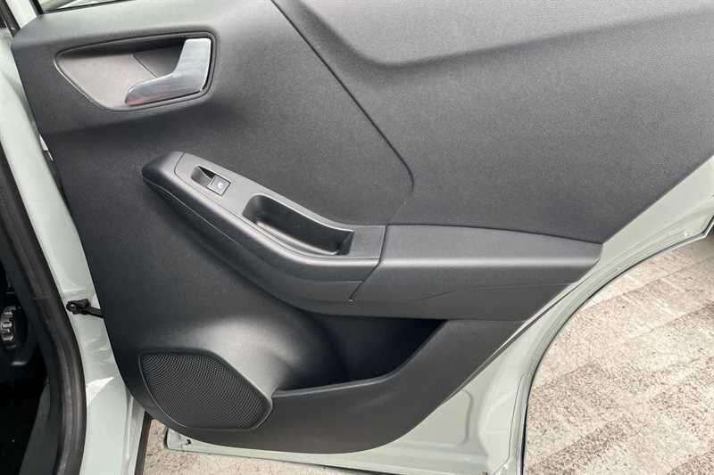 Ford Puma view 43