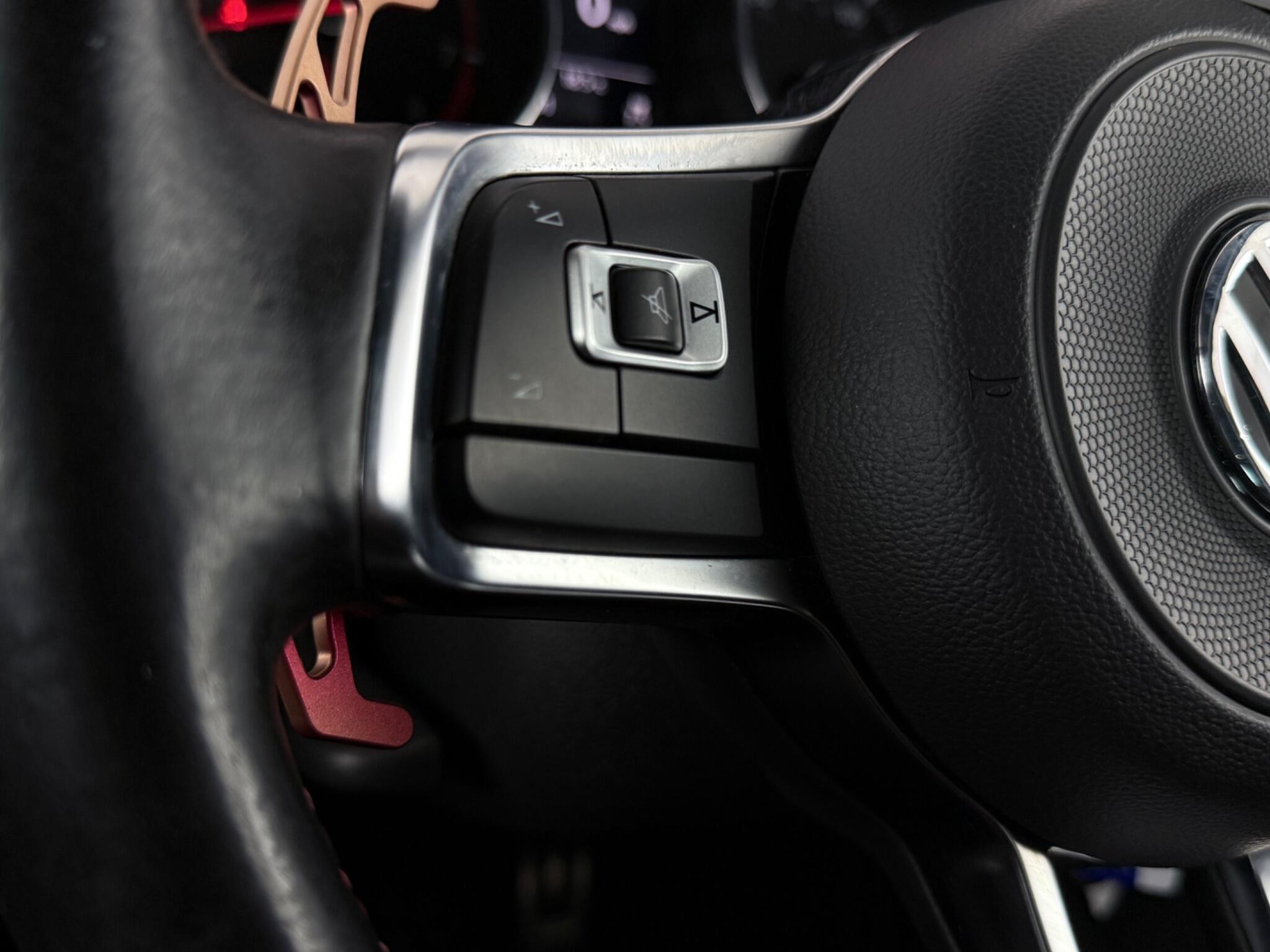 Volkswagen Polo view 11
