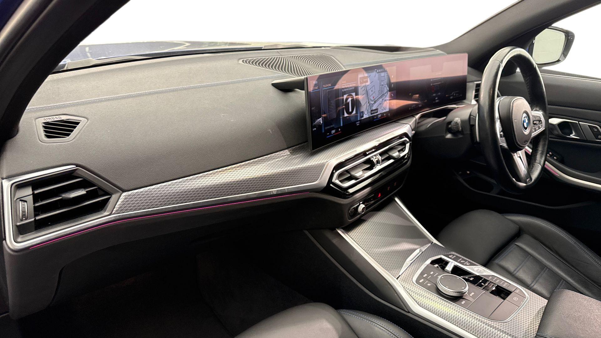 BMW 3 Series view 7