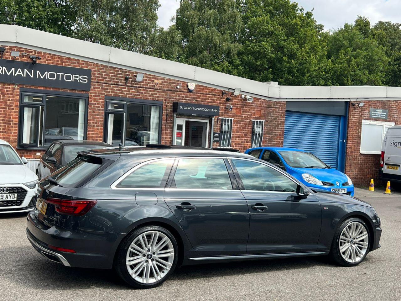 Audi A4 view 9