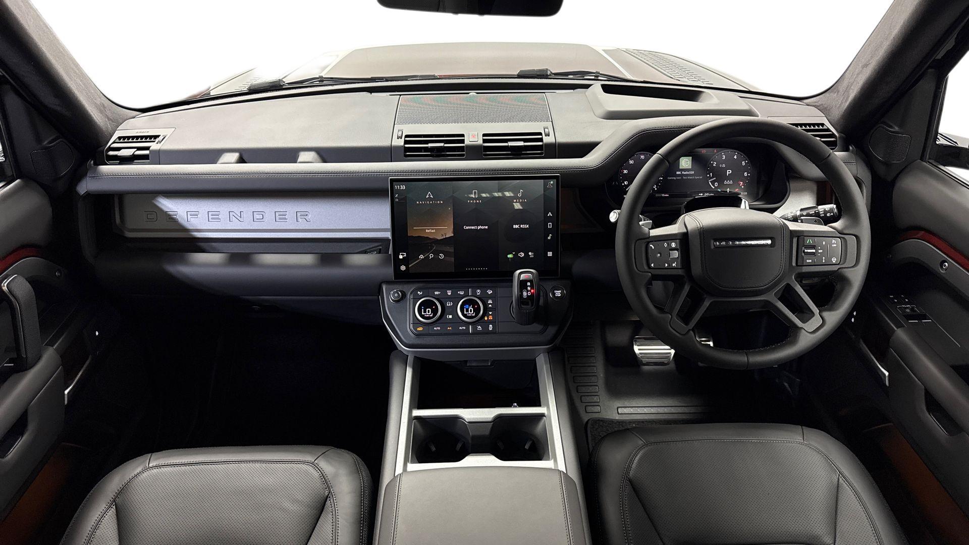 Land Rover Defender view 9