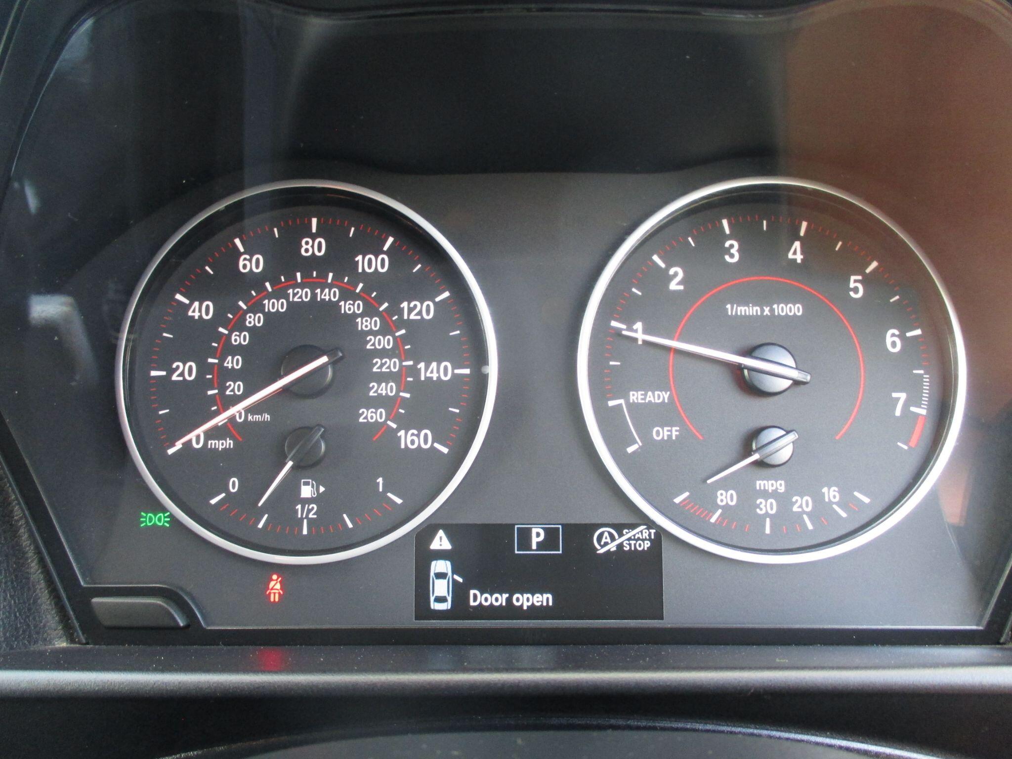 BMW 1 Series view 36