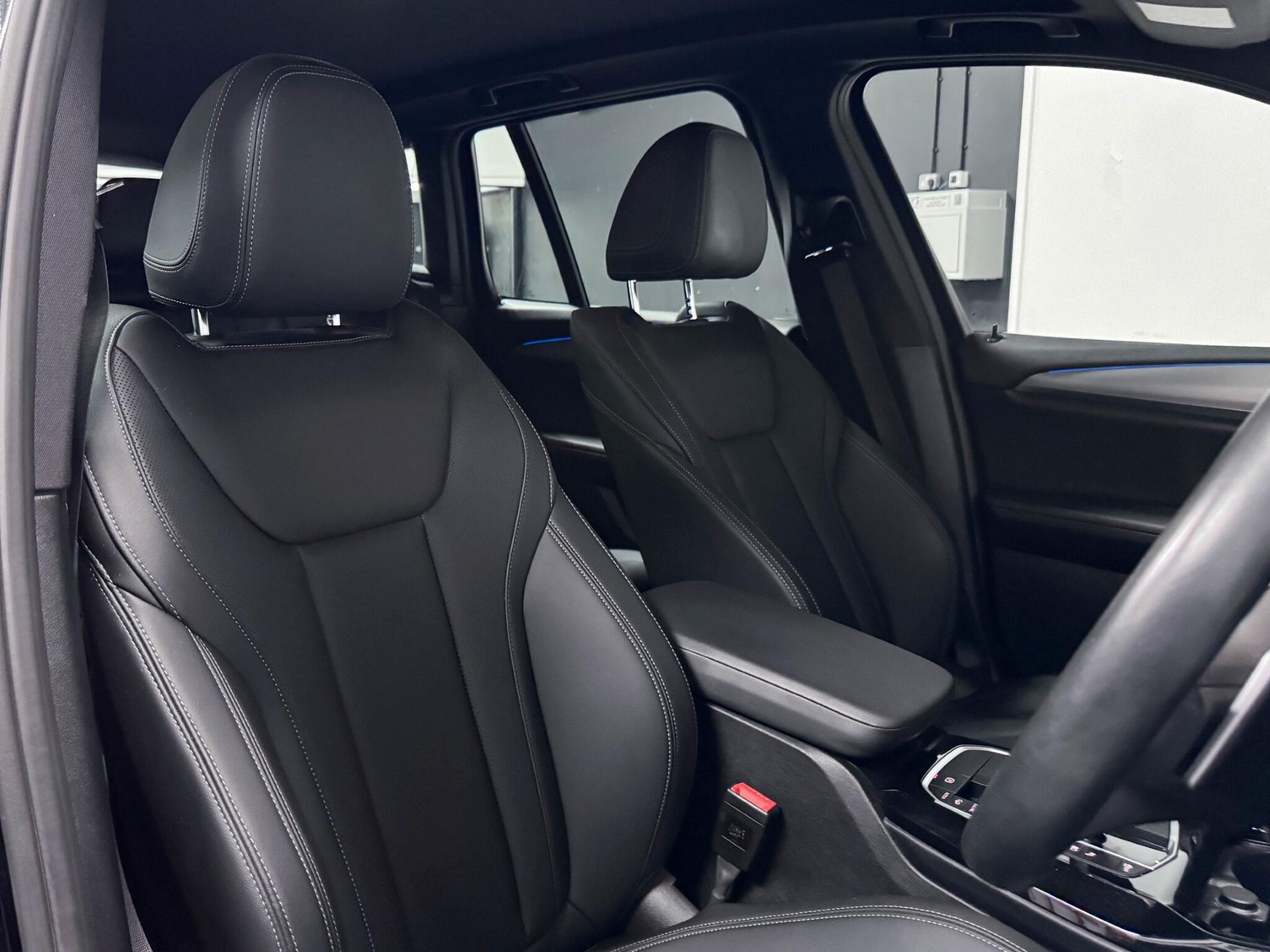 BMW X3 view 27