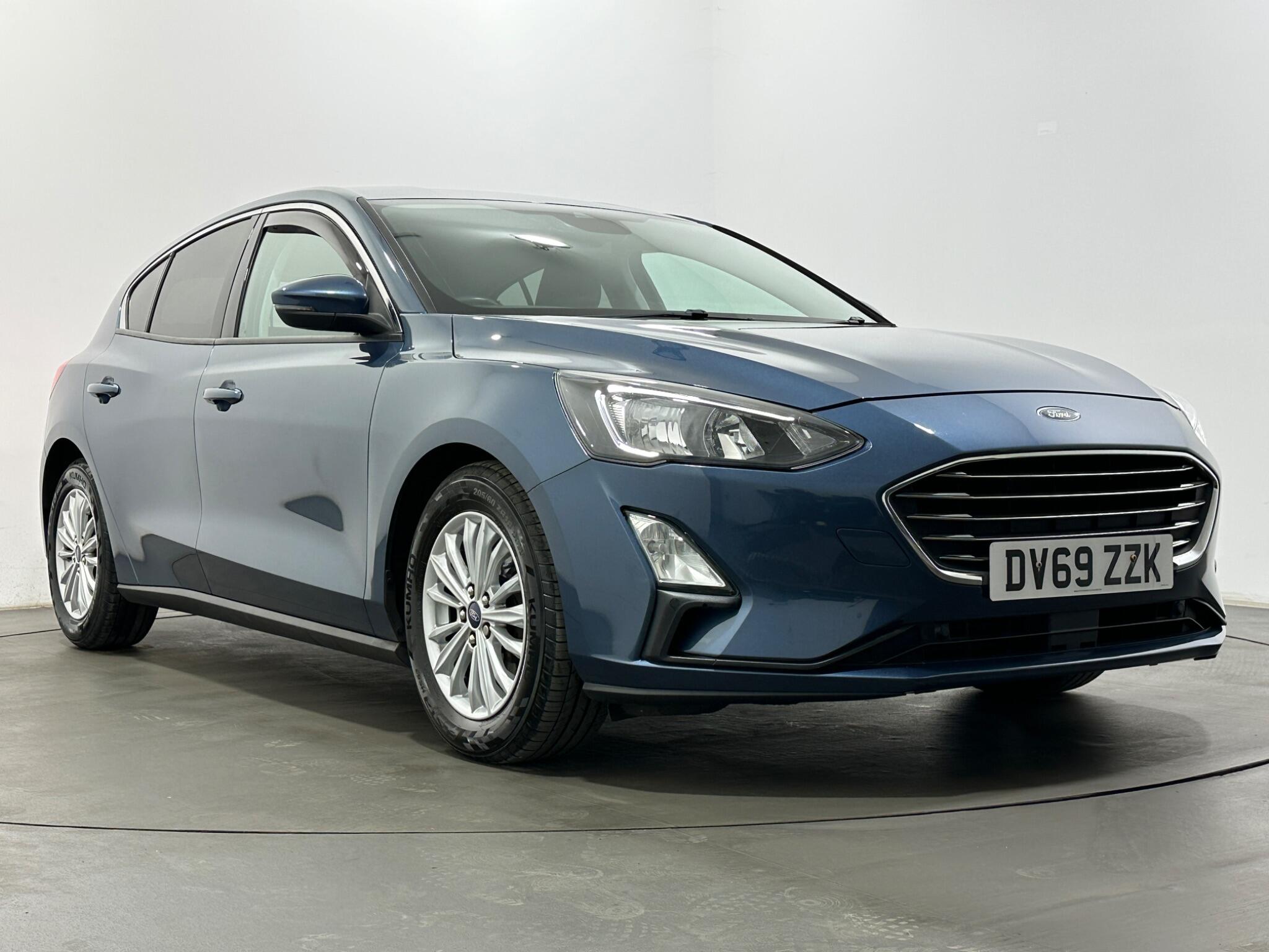 Ford Focus view 51