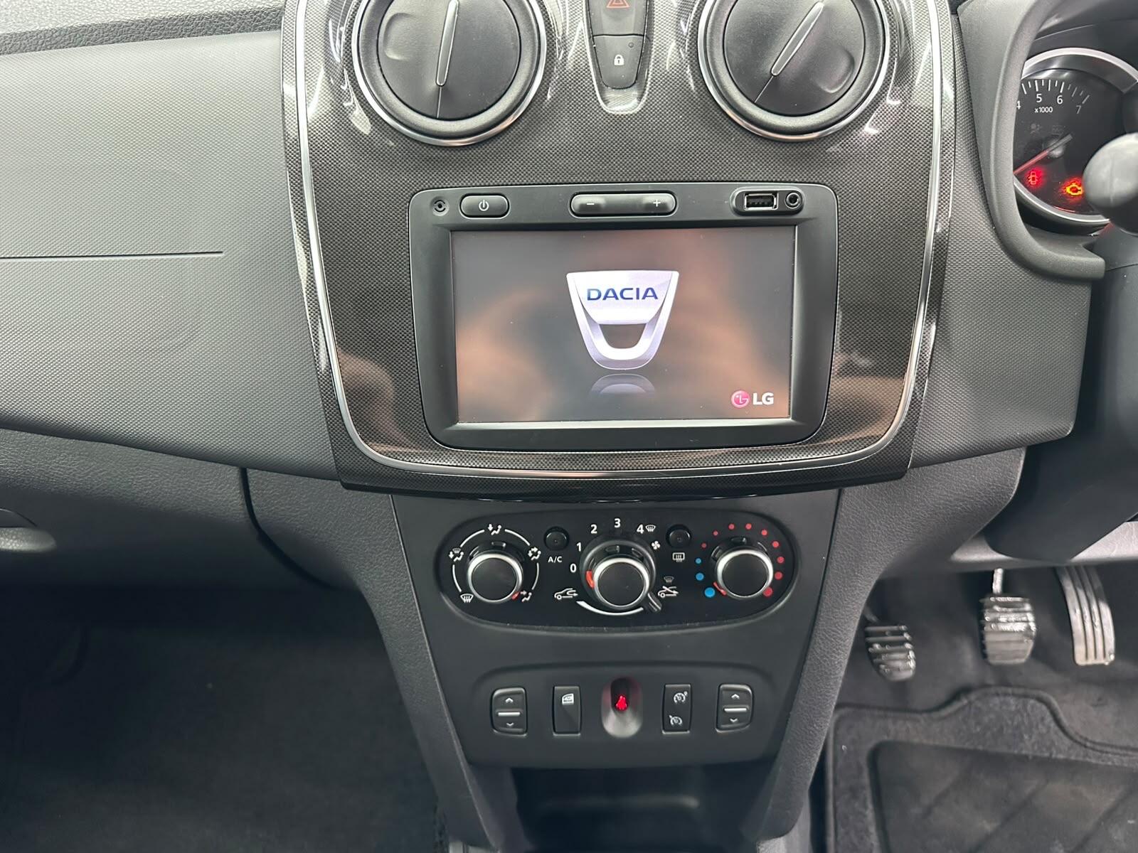 Dacia Sandero view 33