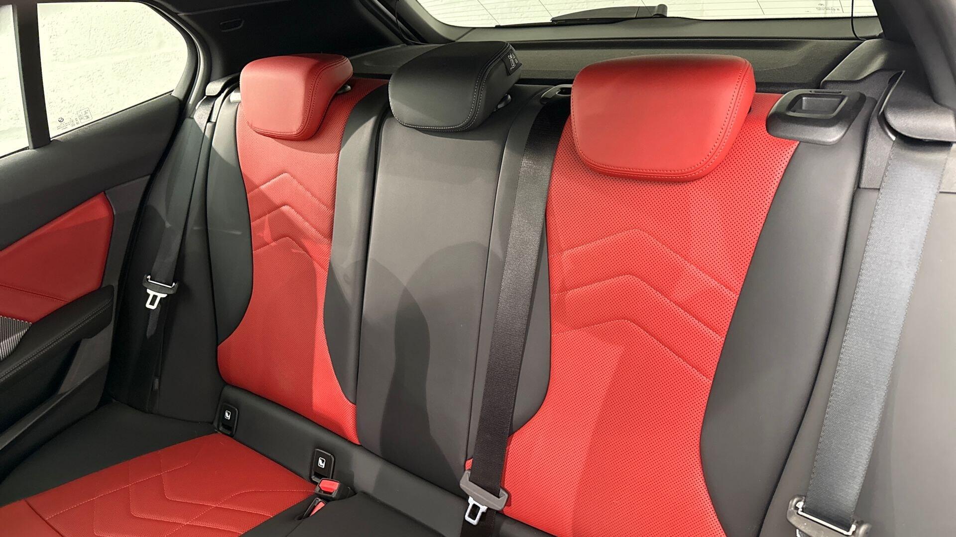 BMW 1 Series view 12