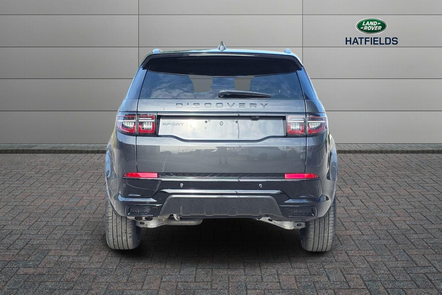 Land Rover Discovery Sport view 6