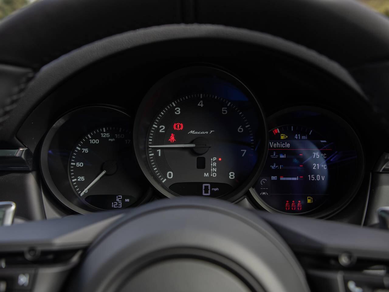 Porsche Macan view 54