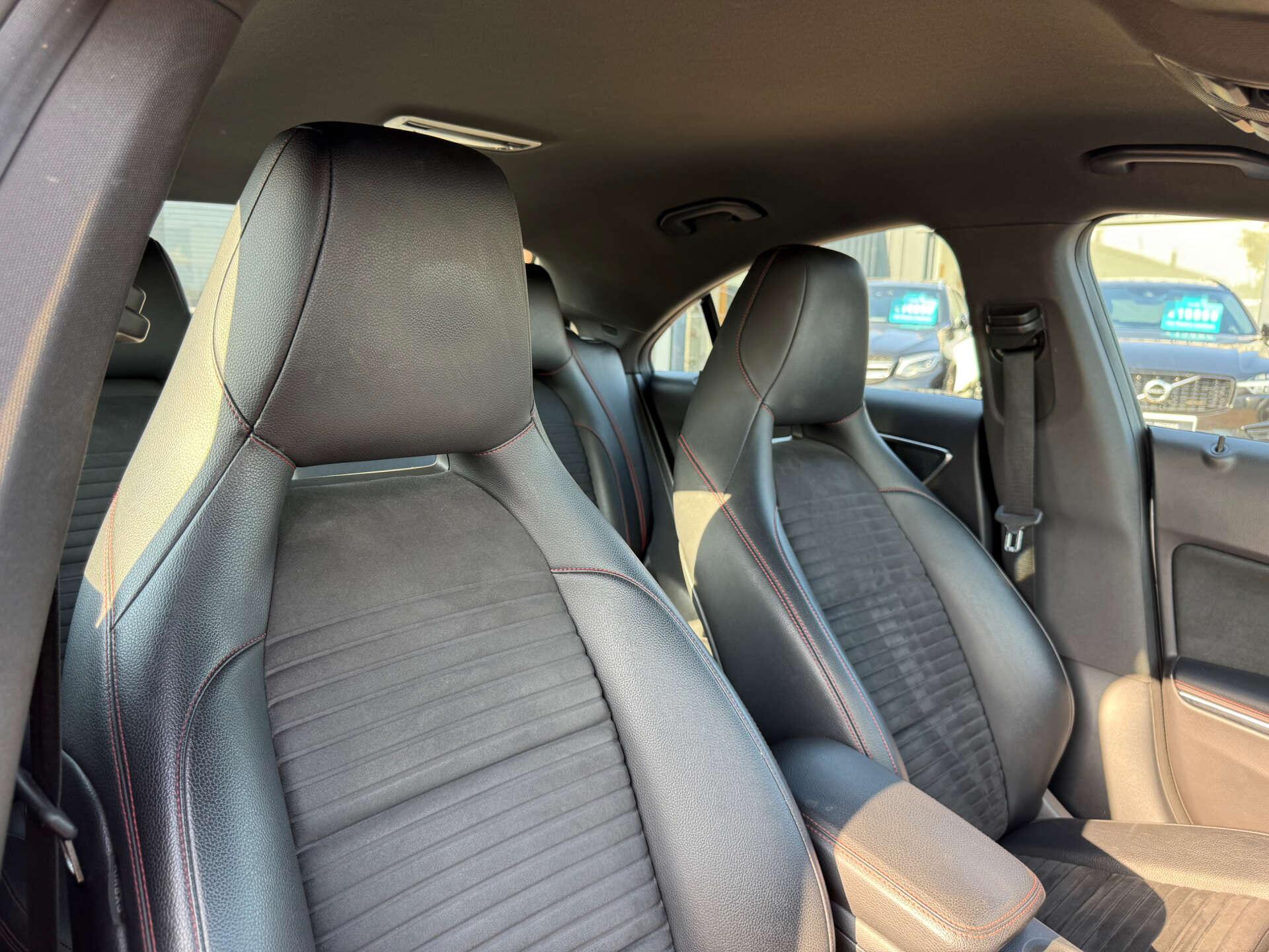 Mercedes-Benz CLA view 35