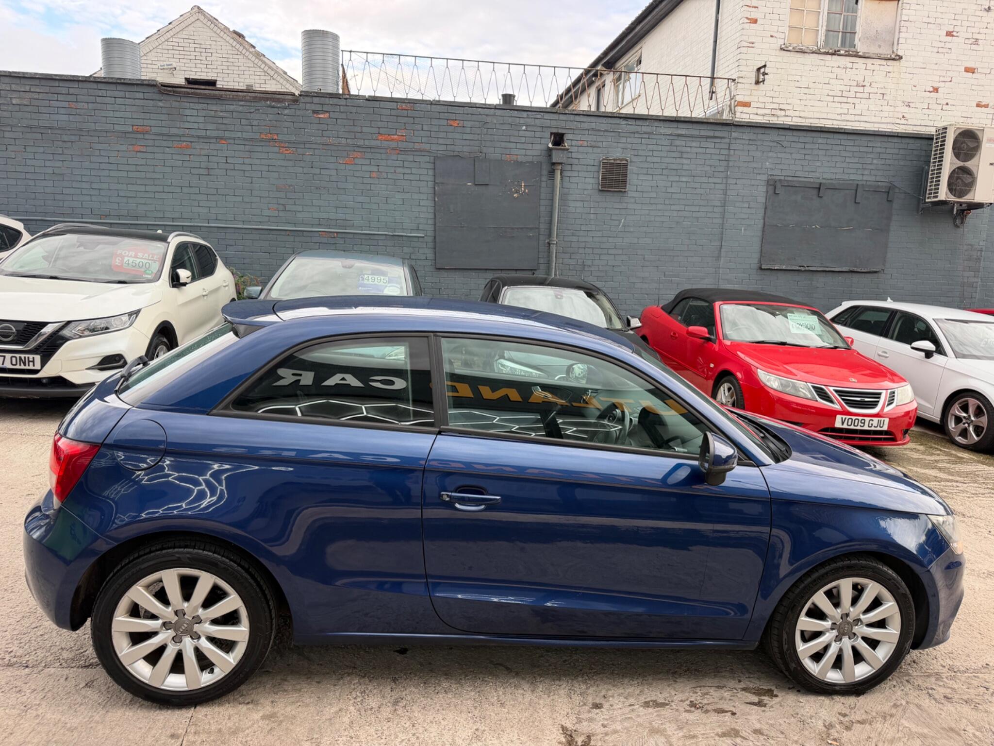 Audi A1 view 8