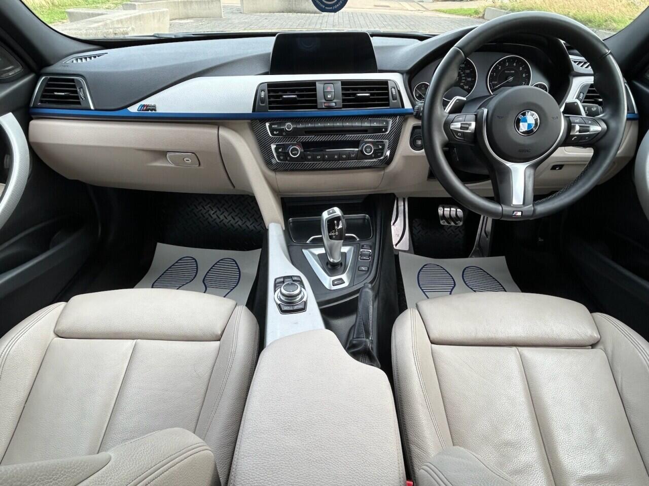 BMW 3 Series view 26