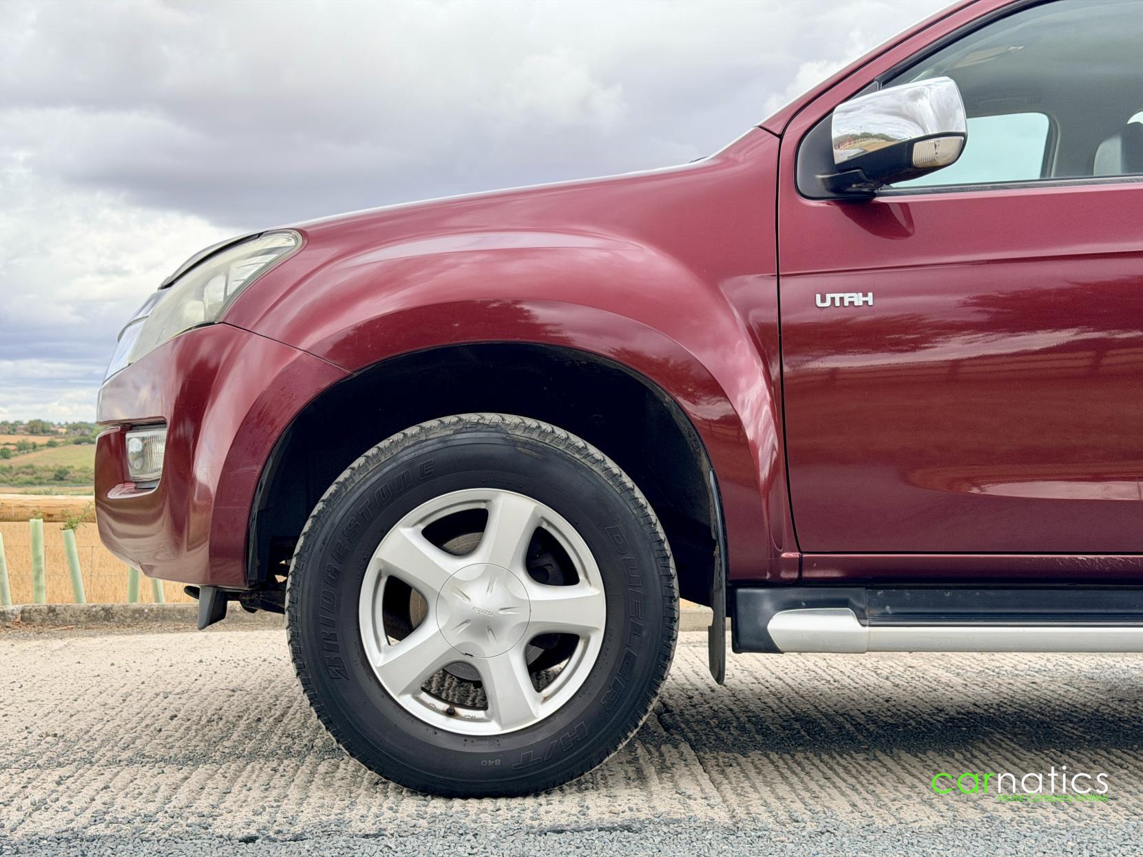 Isuzu D-Max view 9
