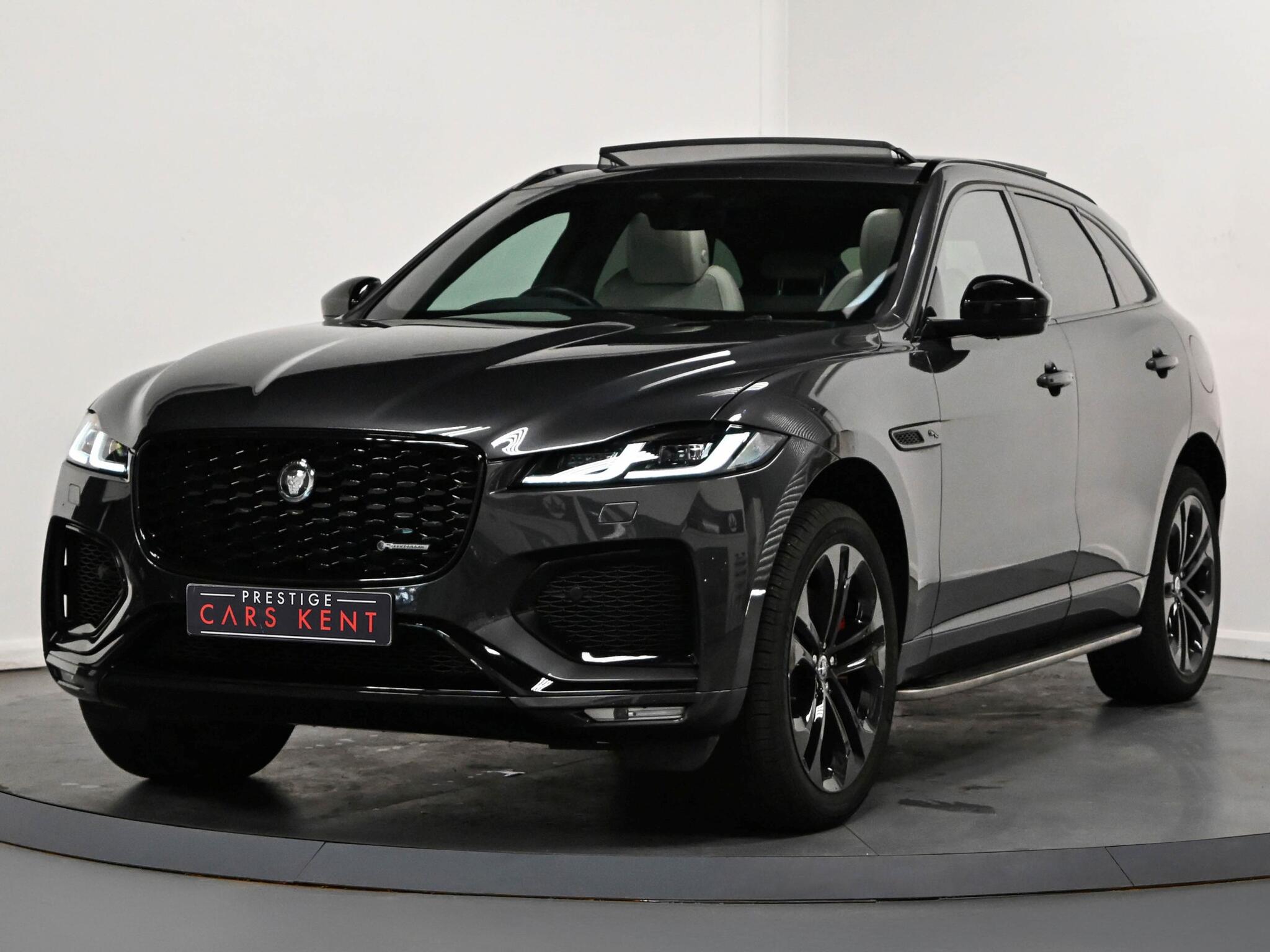 Jaguar F-Pace view 17