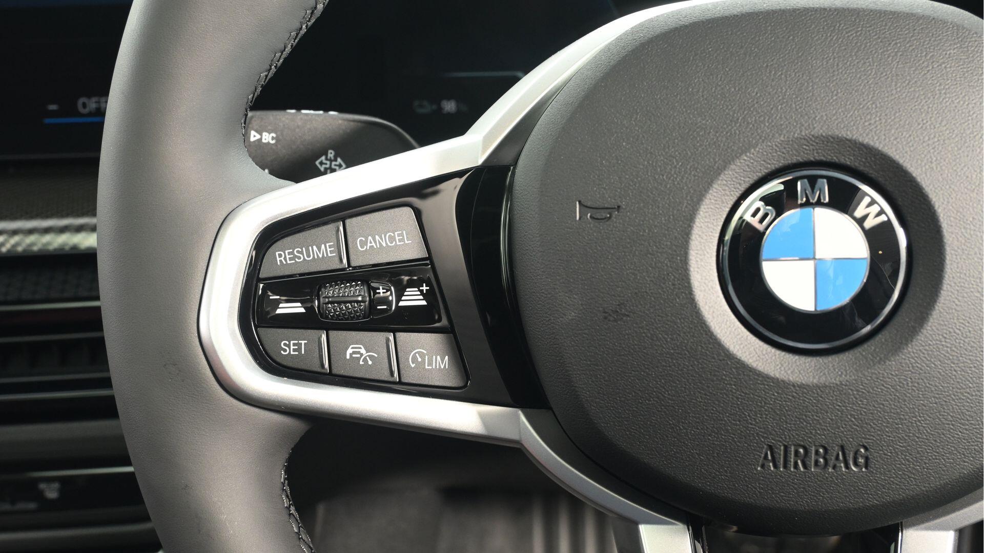 BMW i4 view 17