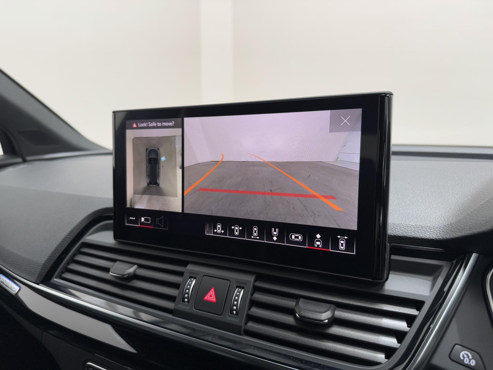 Audi Q5 view 25