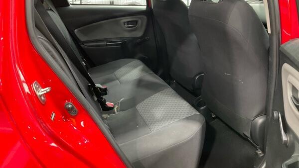 Toyota Yaris view 10