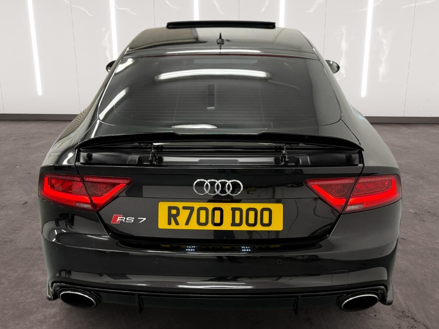 2014 Audi RS7 image 12