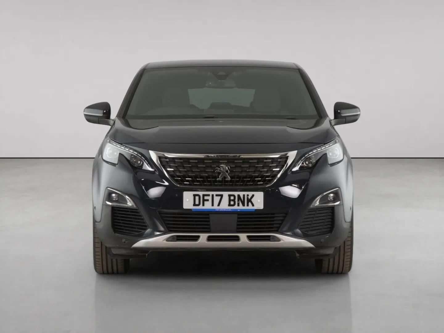 Peugeot 3008 view 5