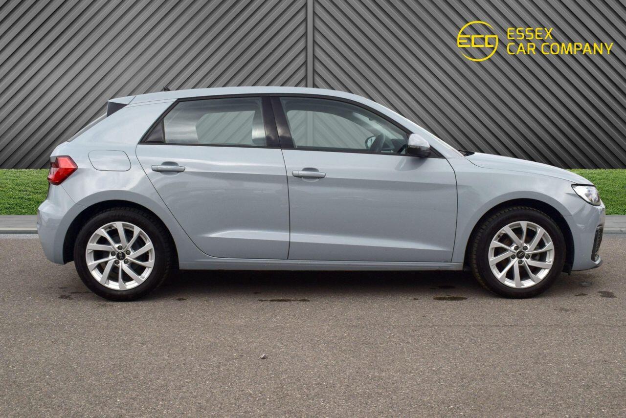 Audi A1 view 7