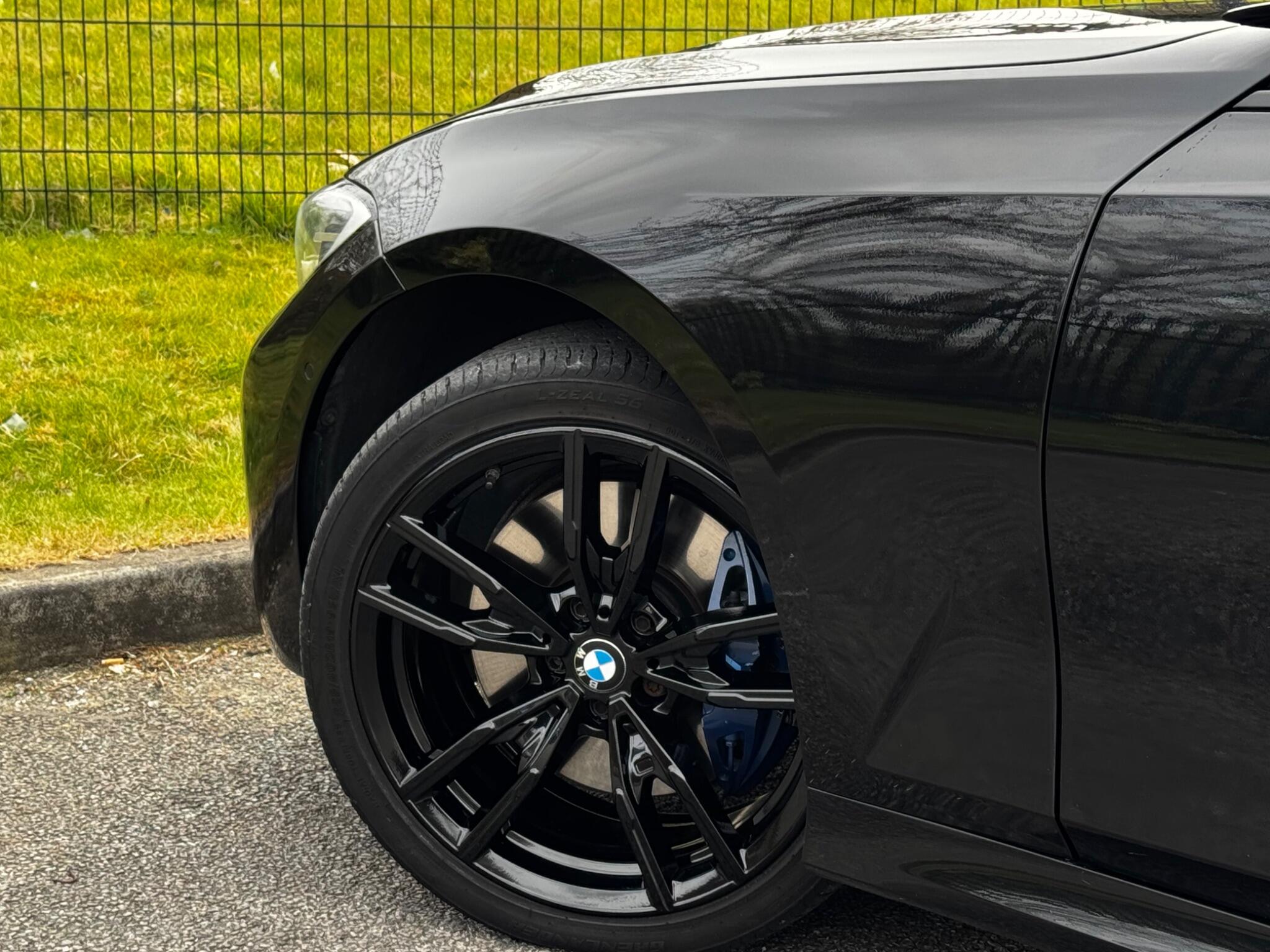 BMW 3 Series view 35