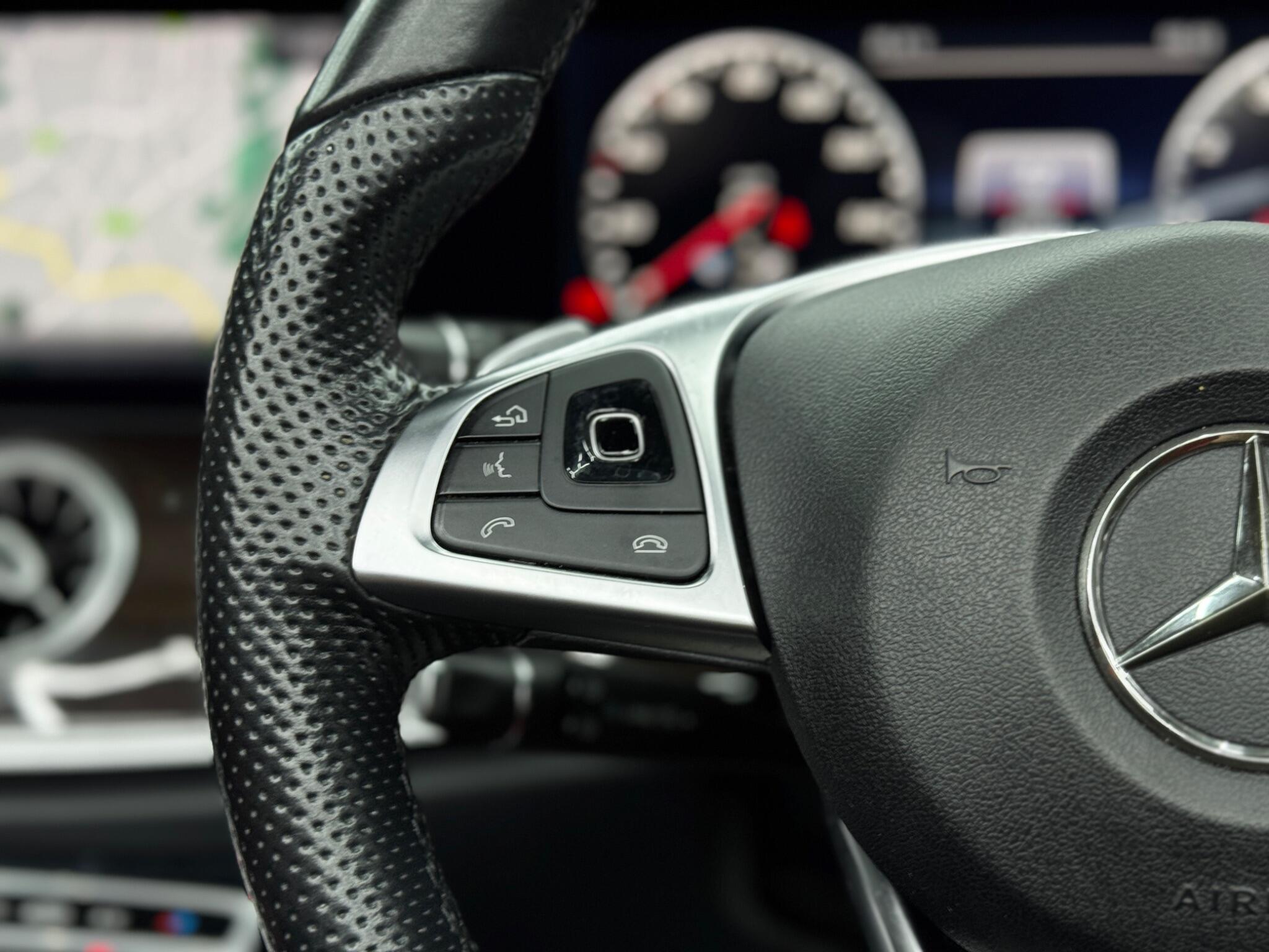 Mercedes-Benz E-Class view 19