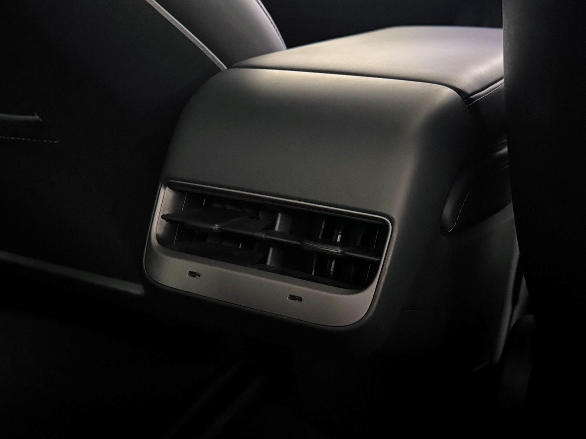 Tesla Model 3 view 27