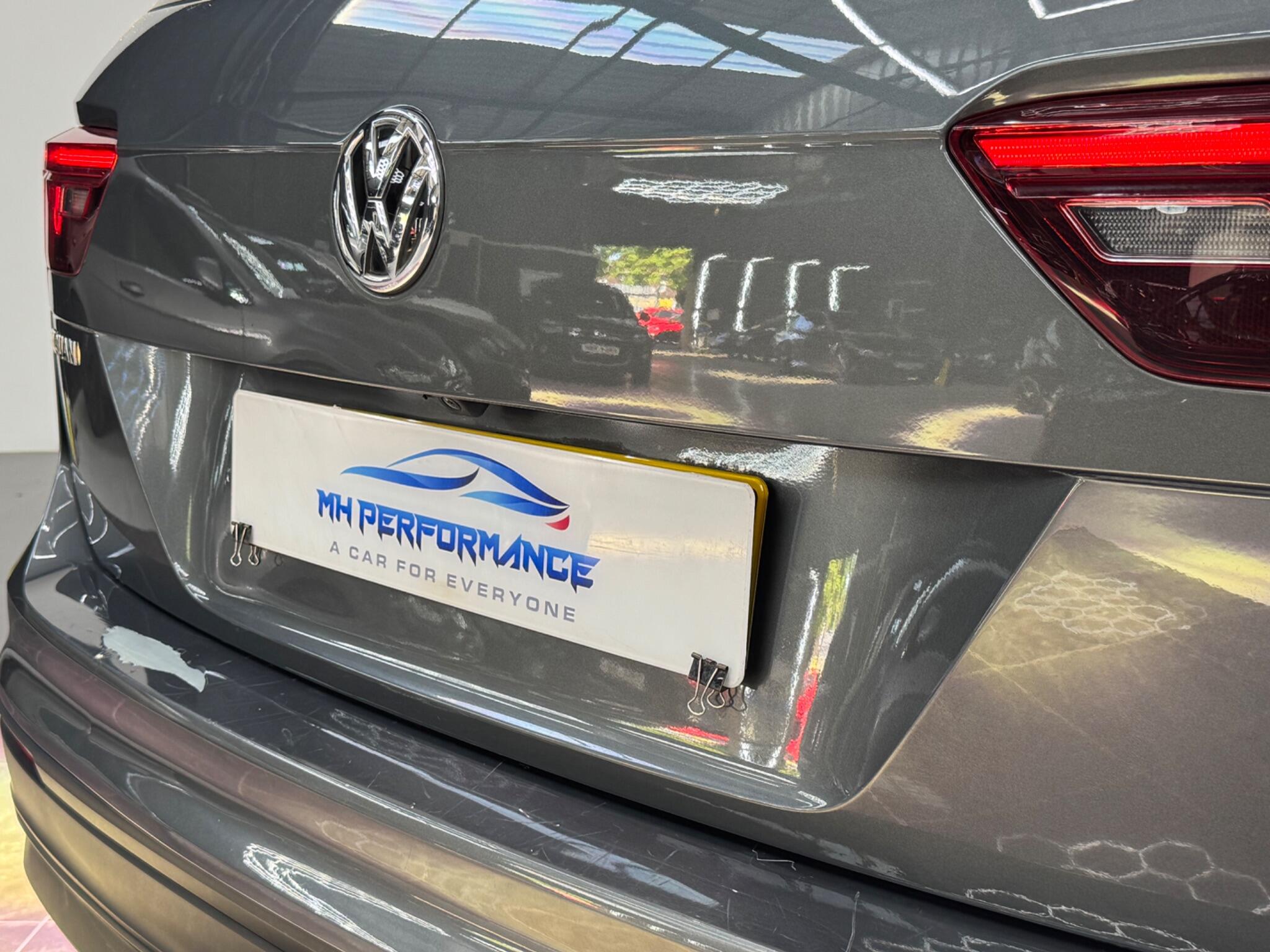 Volkswagen Tiguan view 23