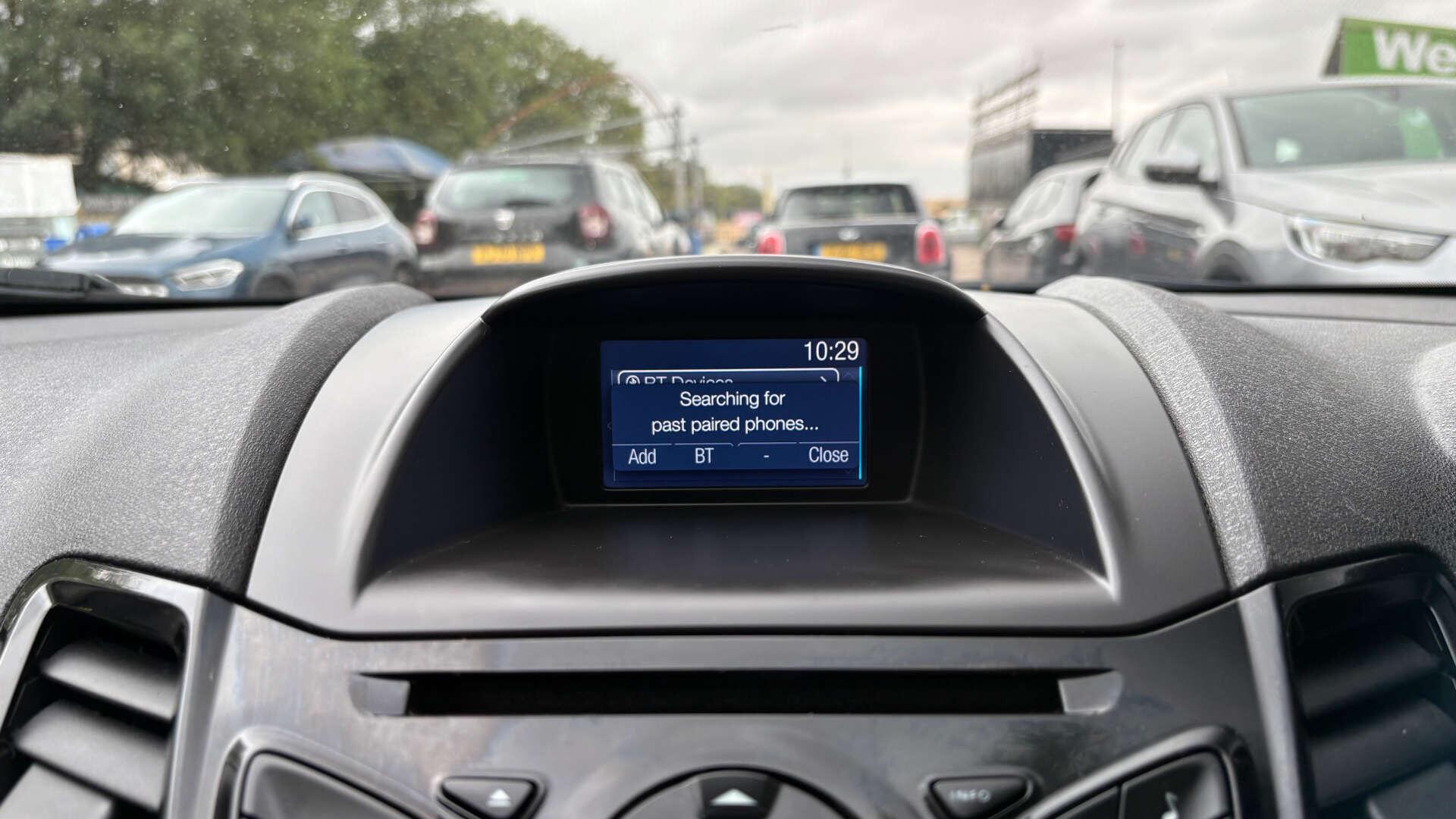 Ford Fiesta view 24