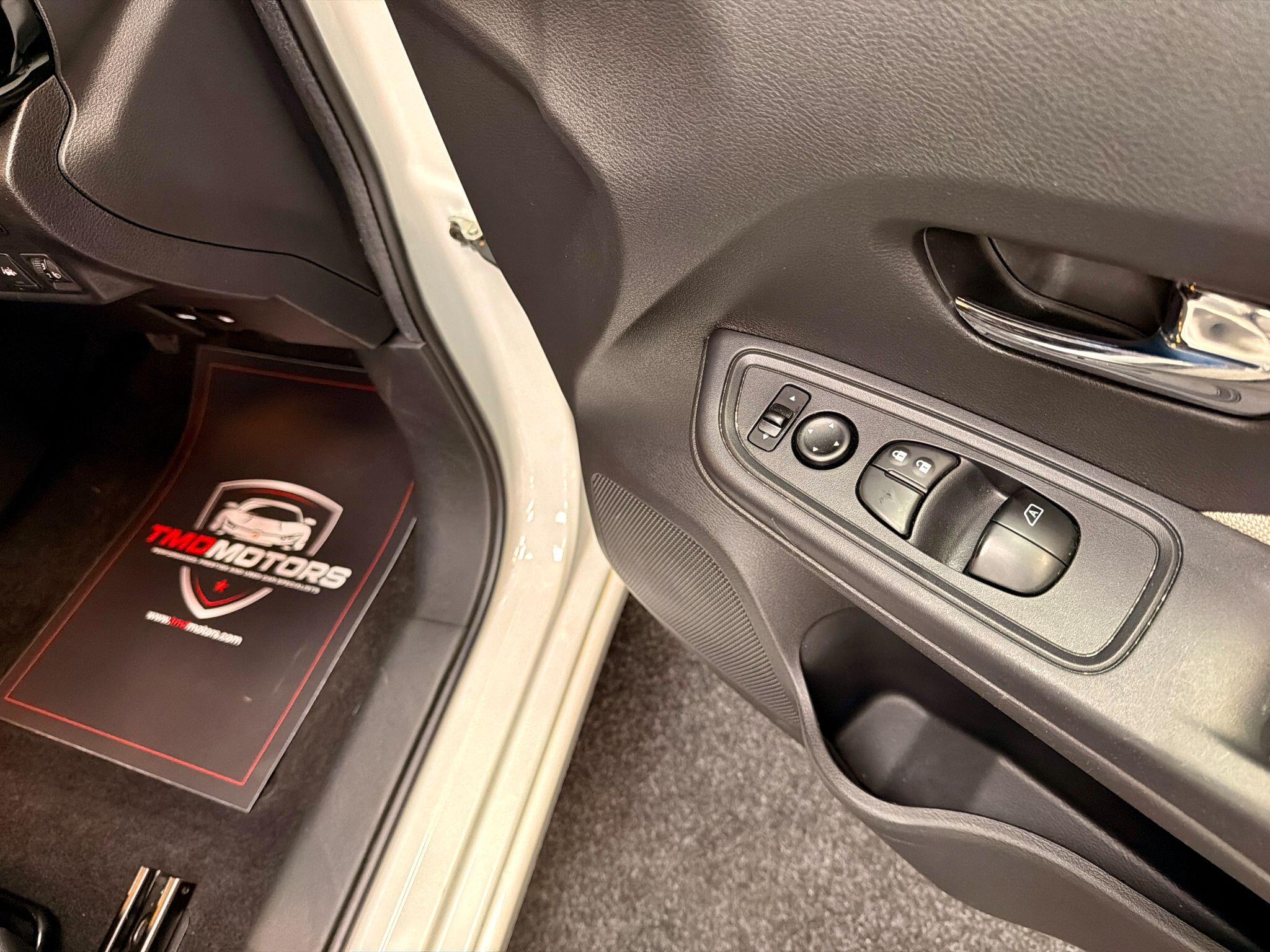 Nissan Micra view 18