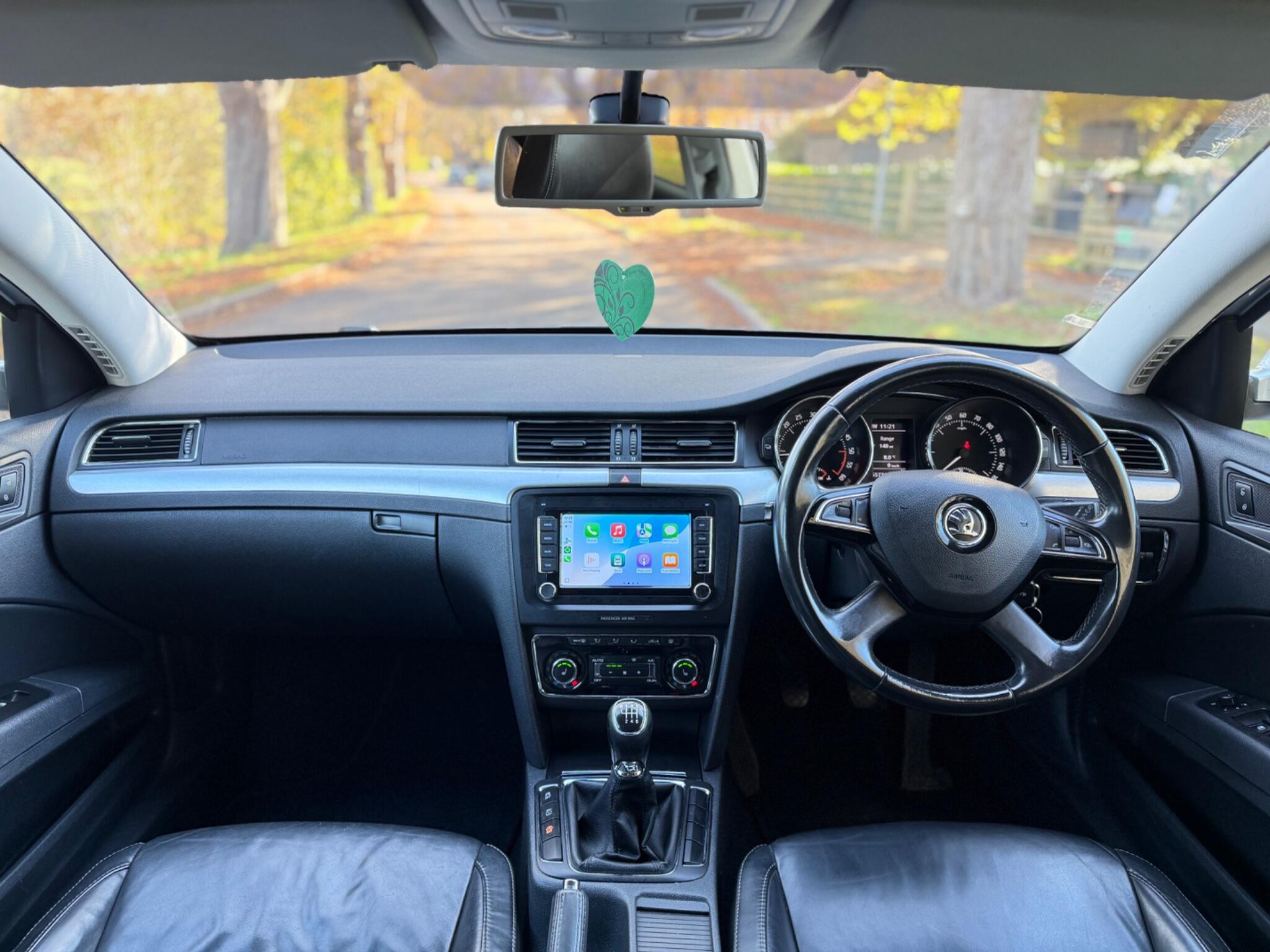 2013 Skoda Superb 2.0 TDI Elegance Euro 5 (s/s) 5dr • 155,000 miles image 22