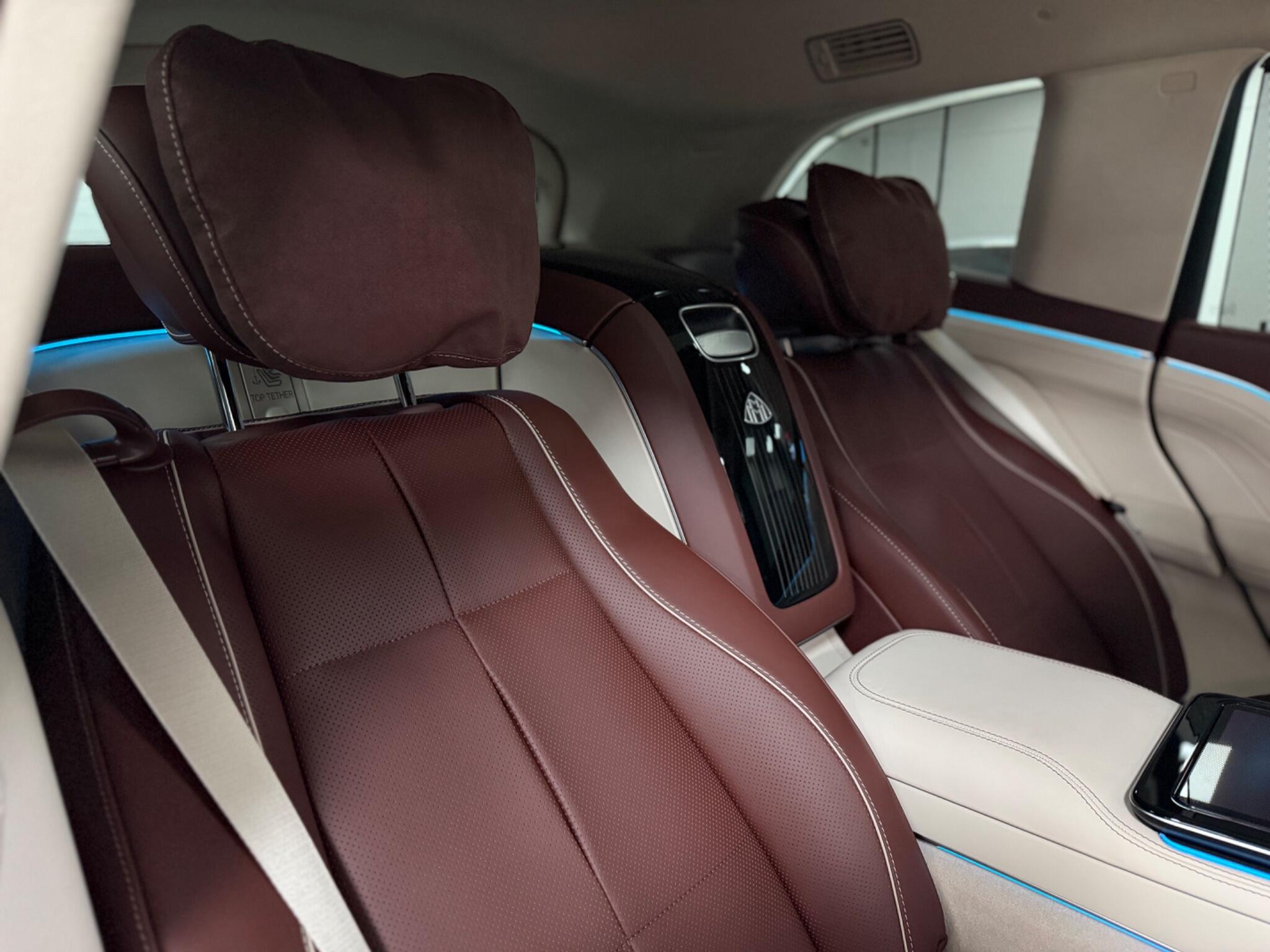Mercedes-Benz GLS view 30
