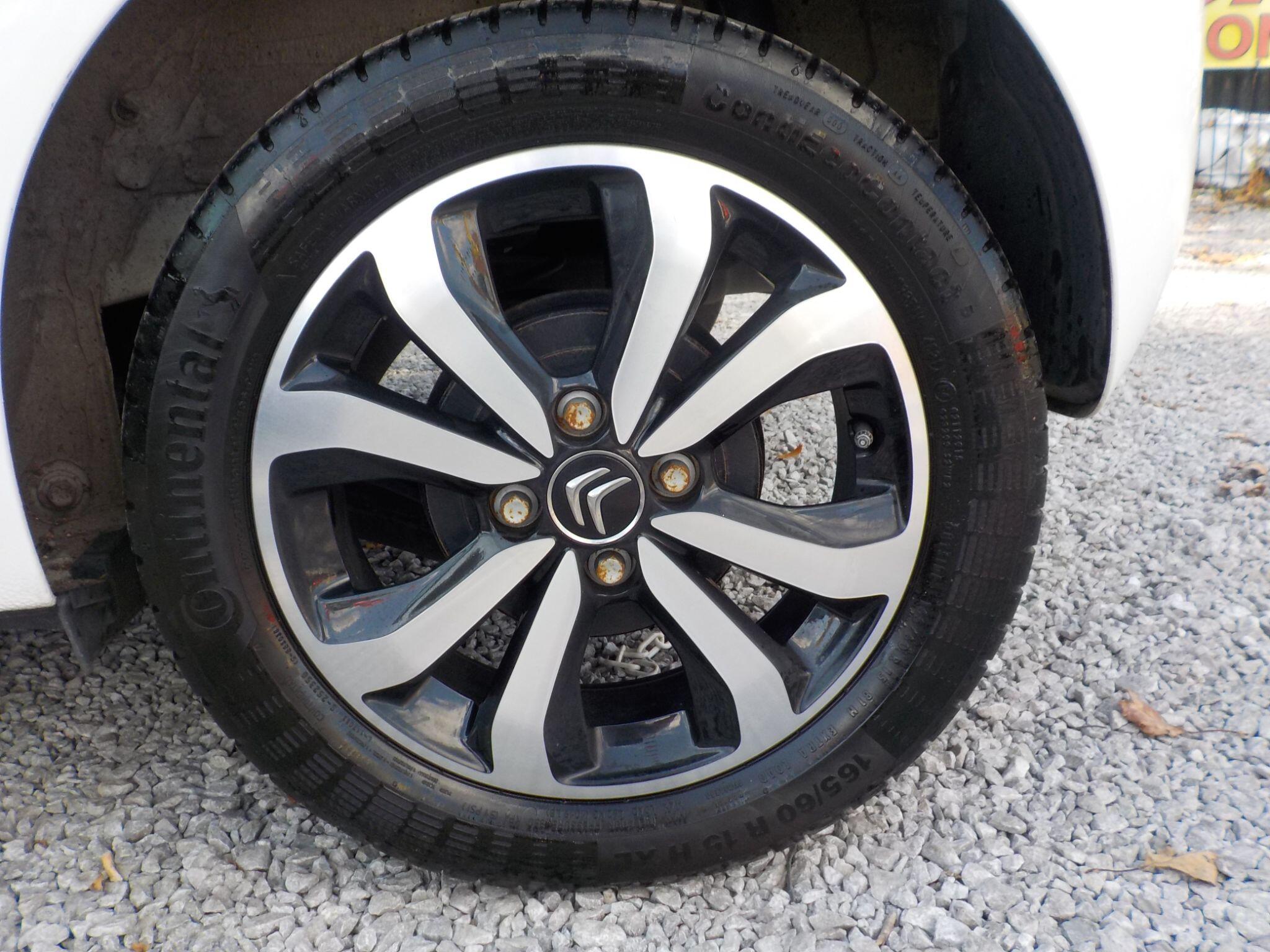 Citroen C1 1.0 VTi Shine Euro 6 (s/s) 5dr