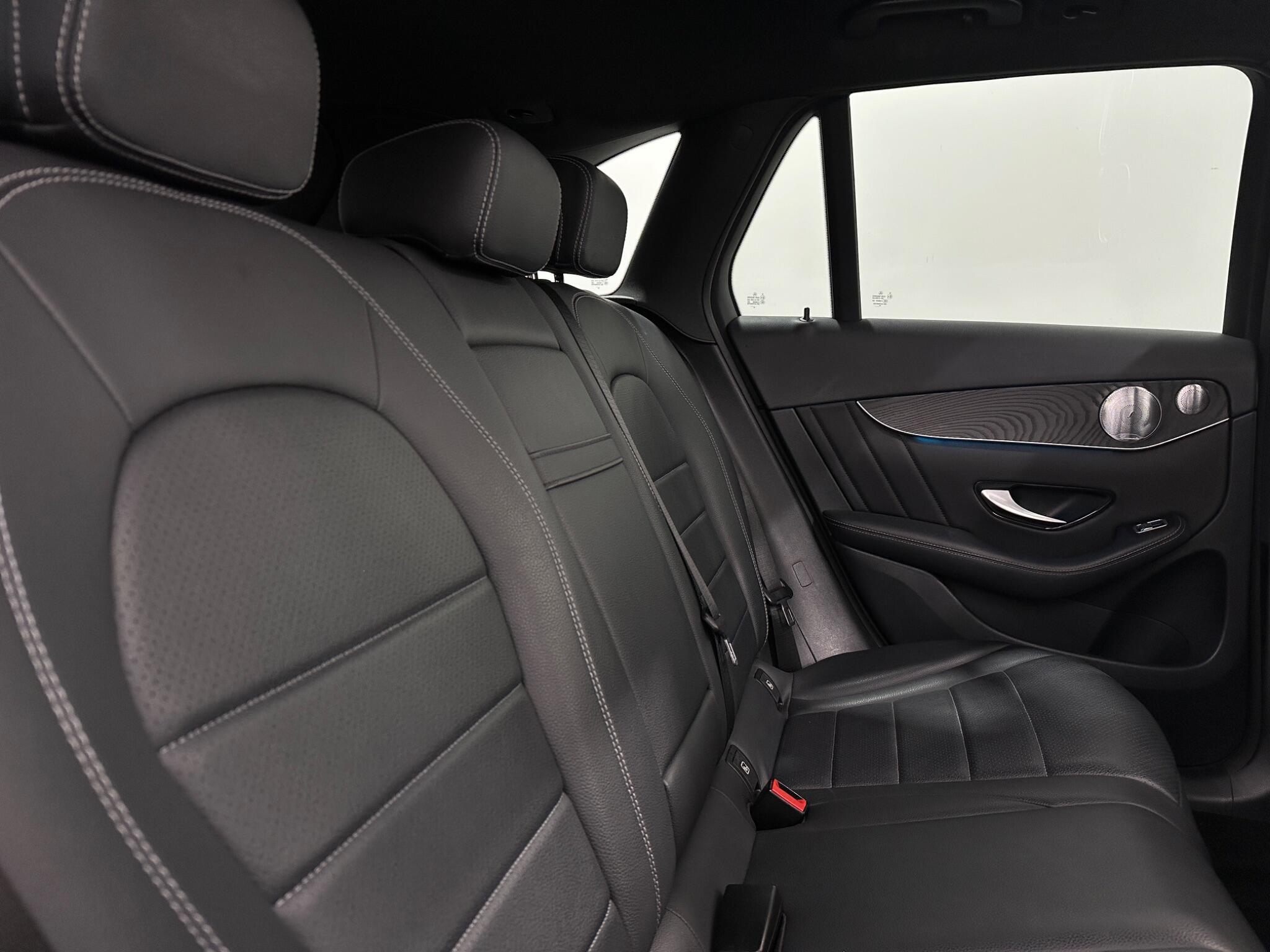 Mercedes-Benz GLC view 42