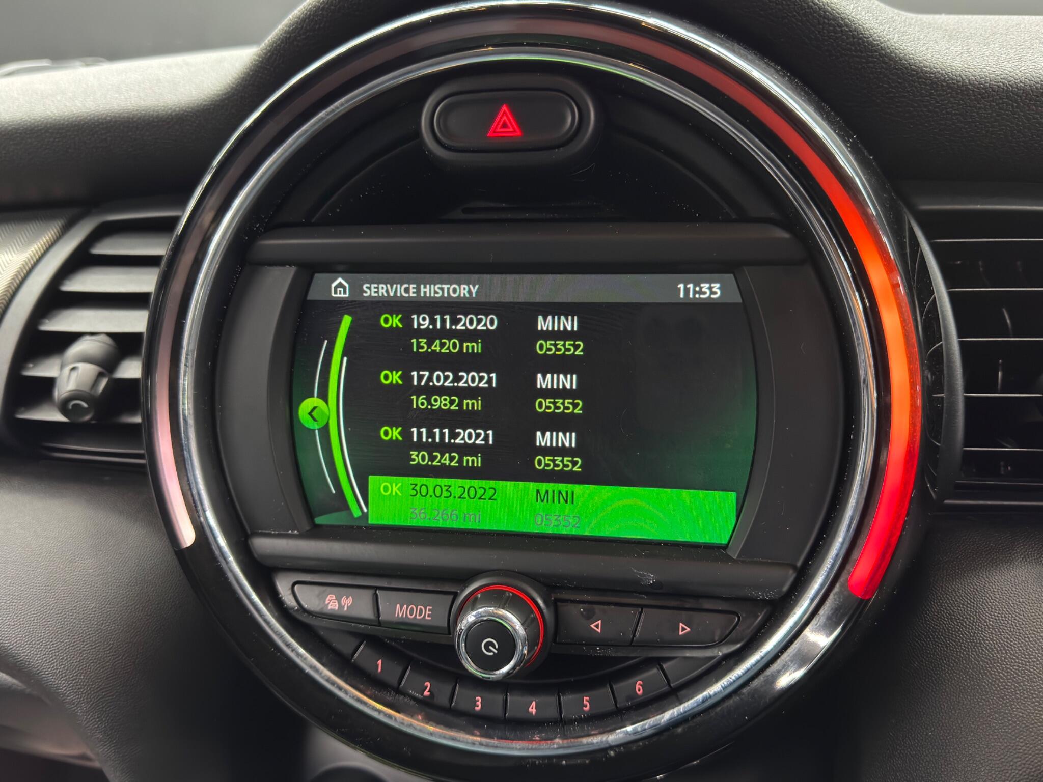 MINI Hatch view 34