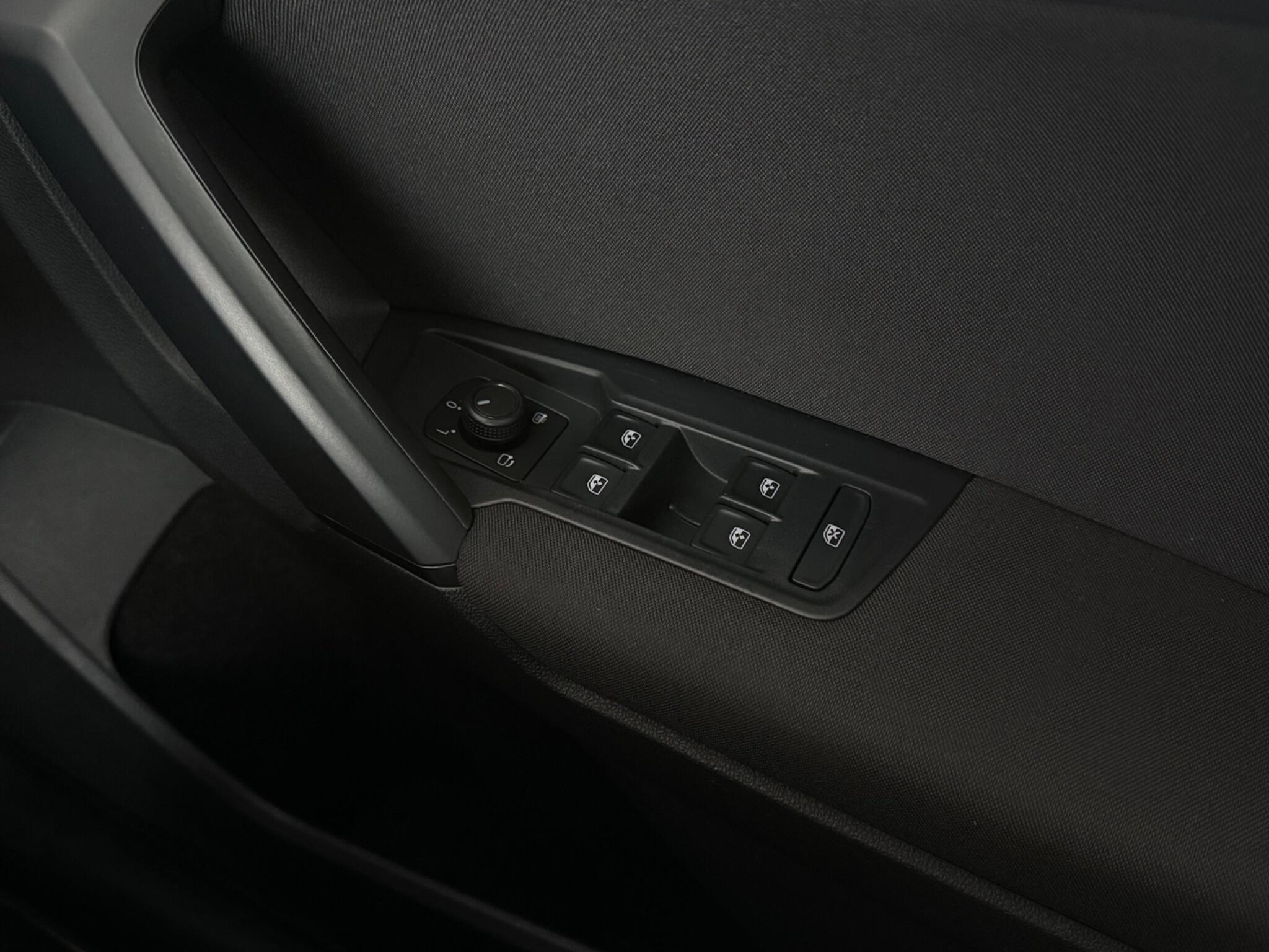 Volkswagen Tiguan view 29