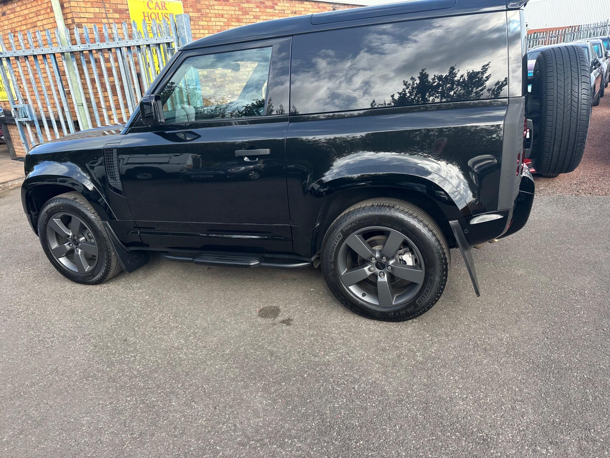 Land Rover Defender view 12