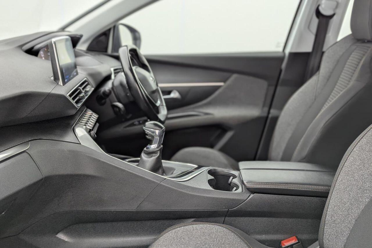 Peugeot 5008 view 29