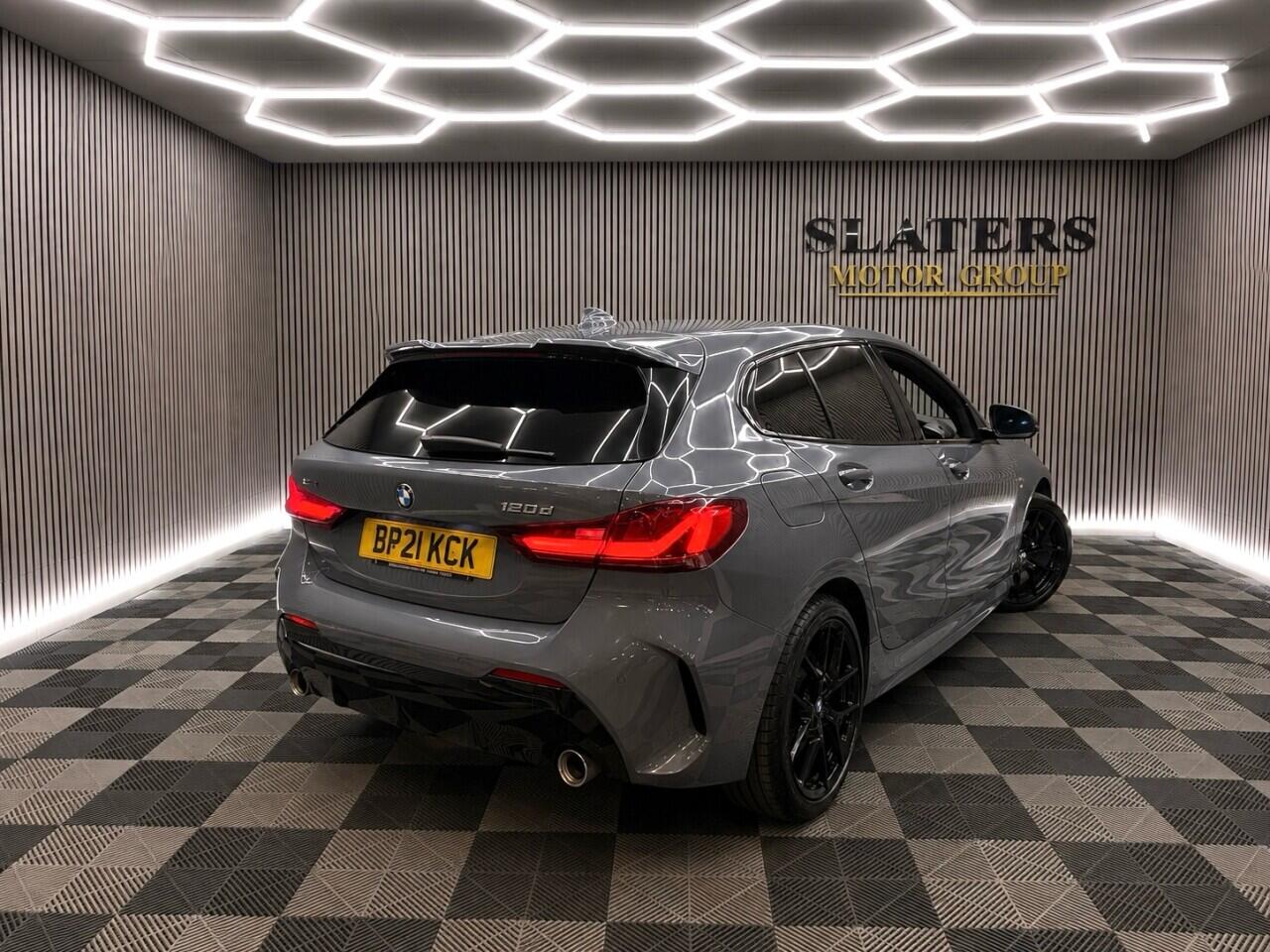 BMW 1 Series view 34