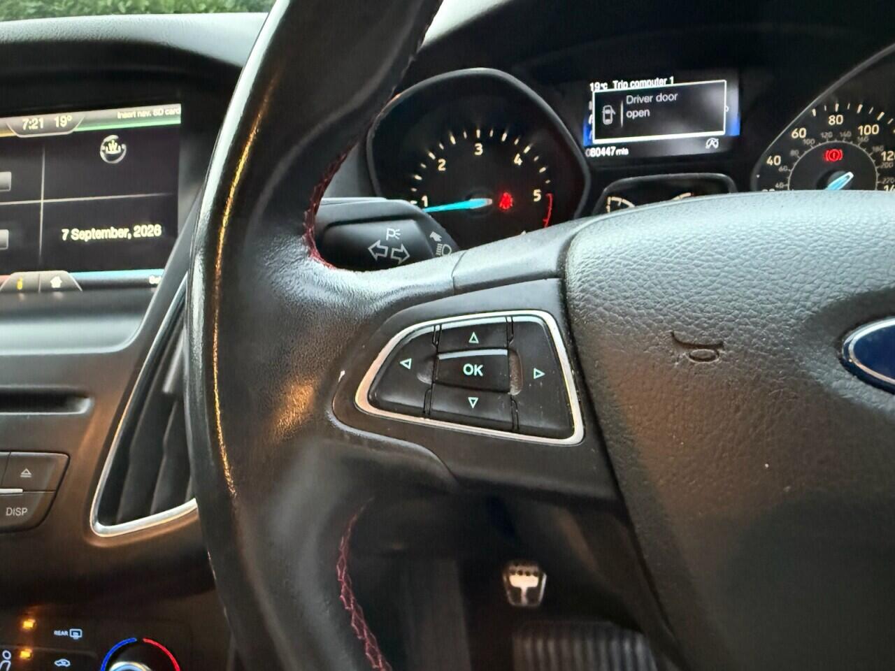 Ford Focus view 14
