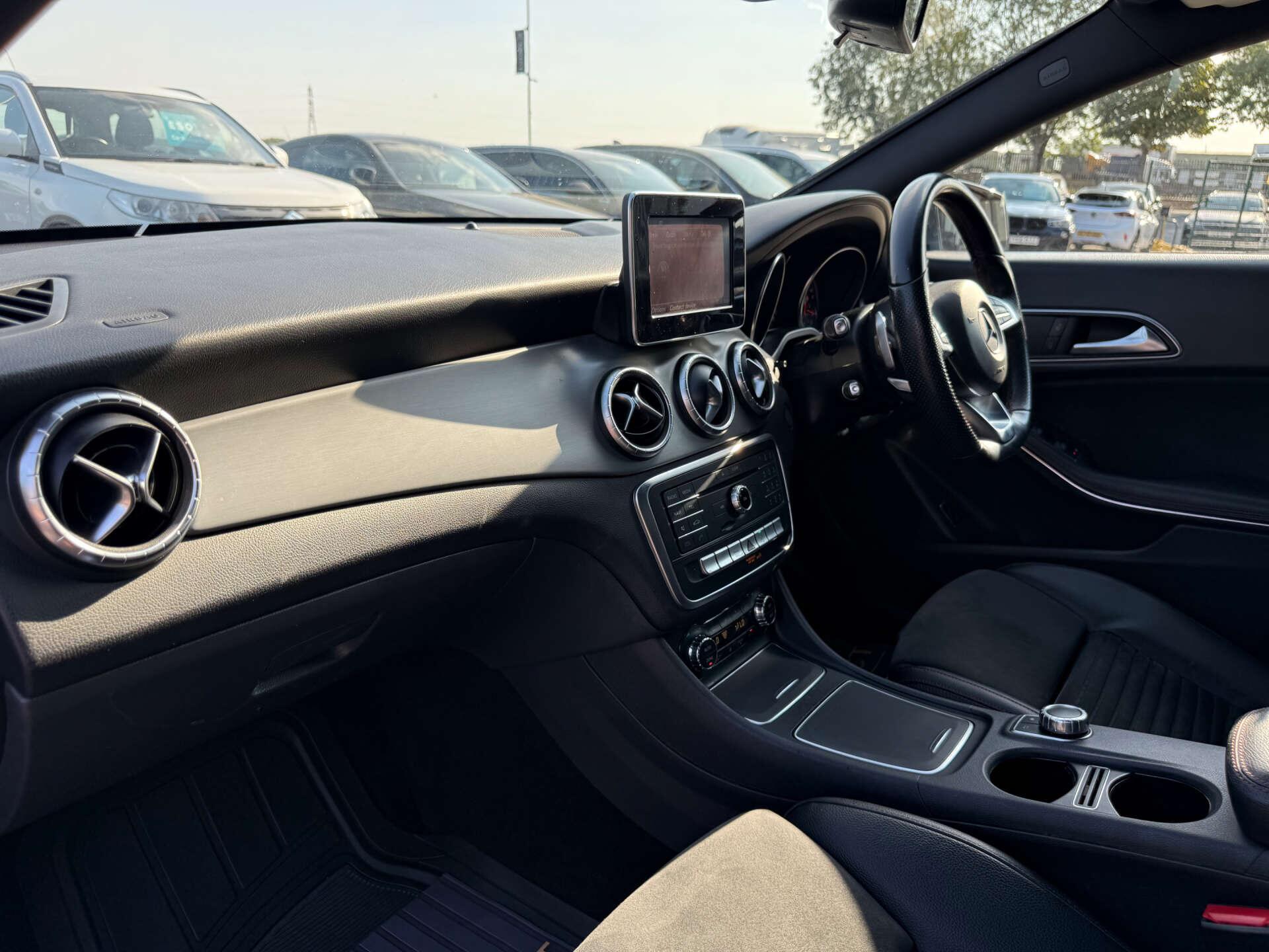 Mercedes-Benz CLA view 68