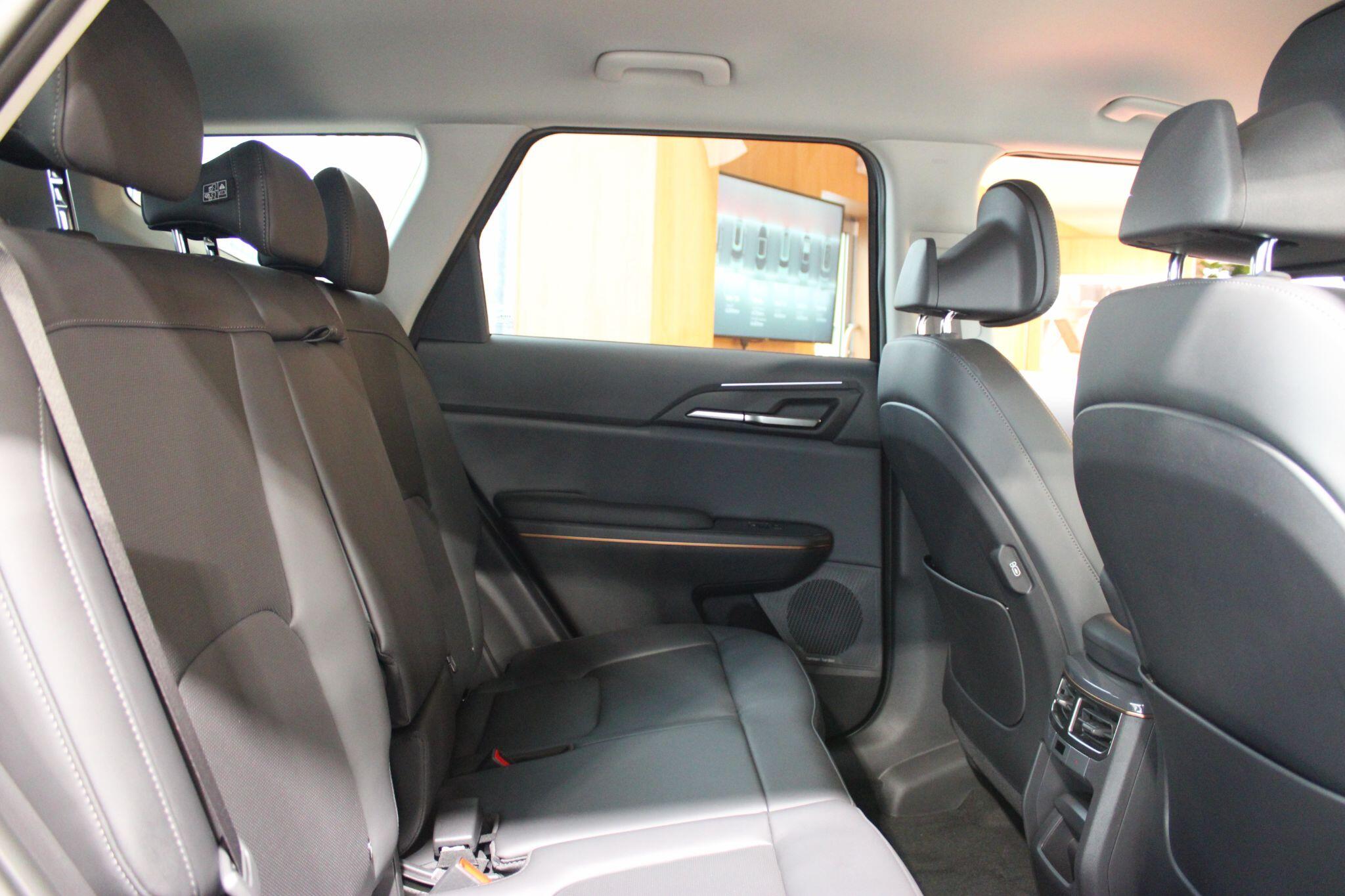 Kia EV5 view 11