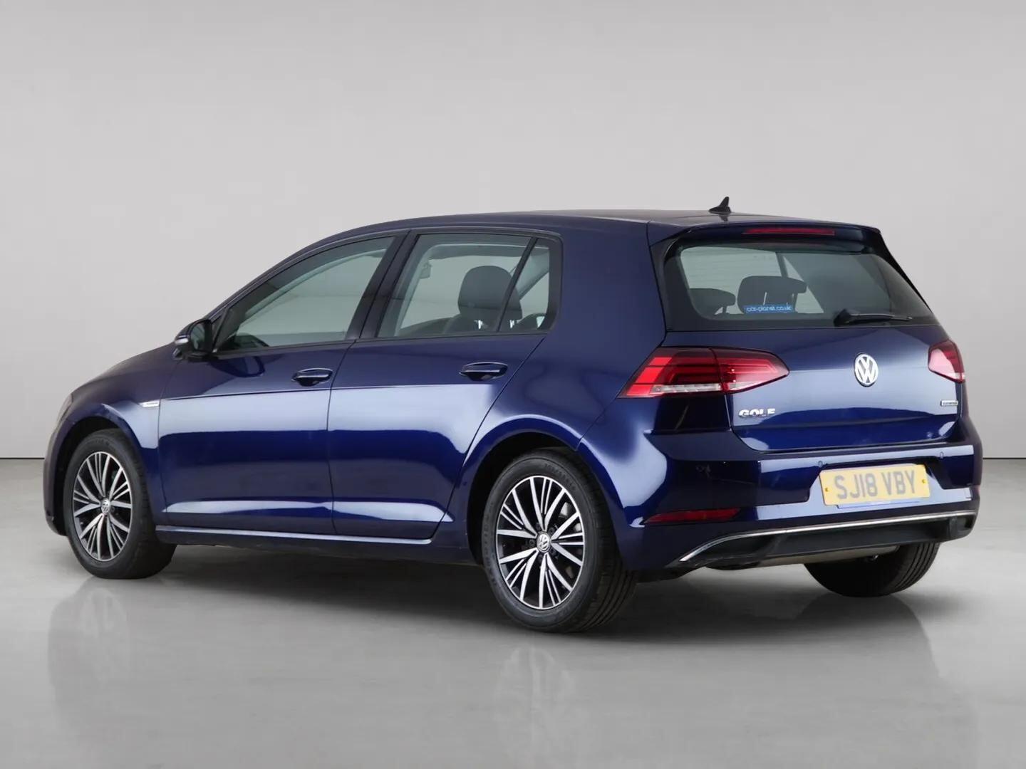 Volkswagen Golf view 8