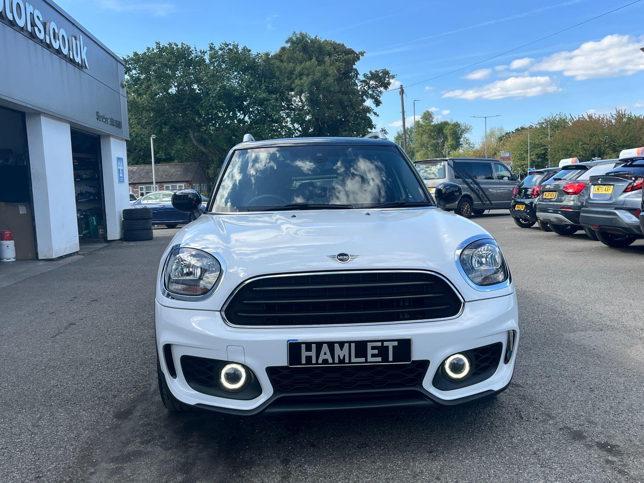Mini Countryman view 8