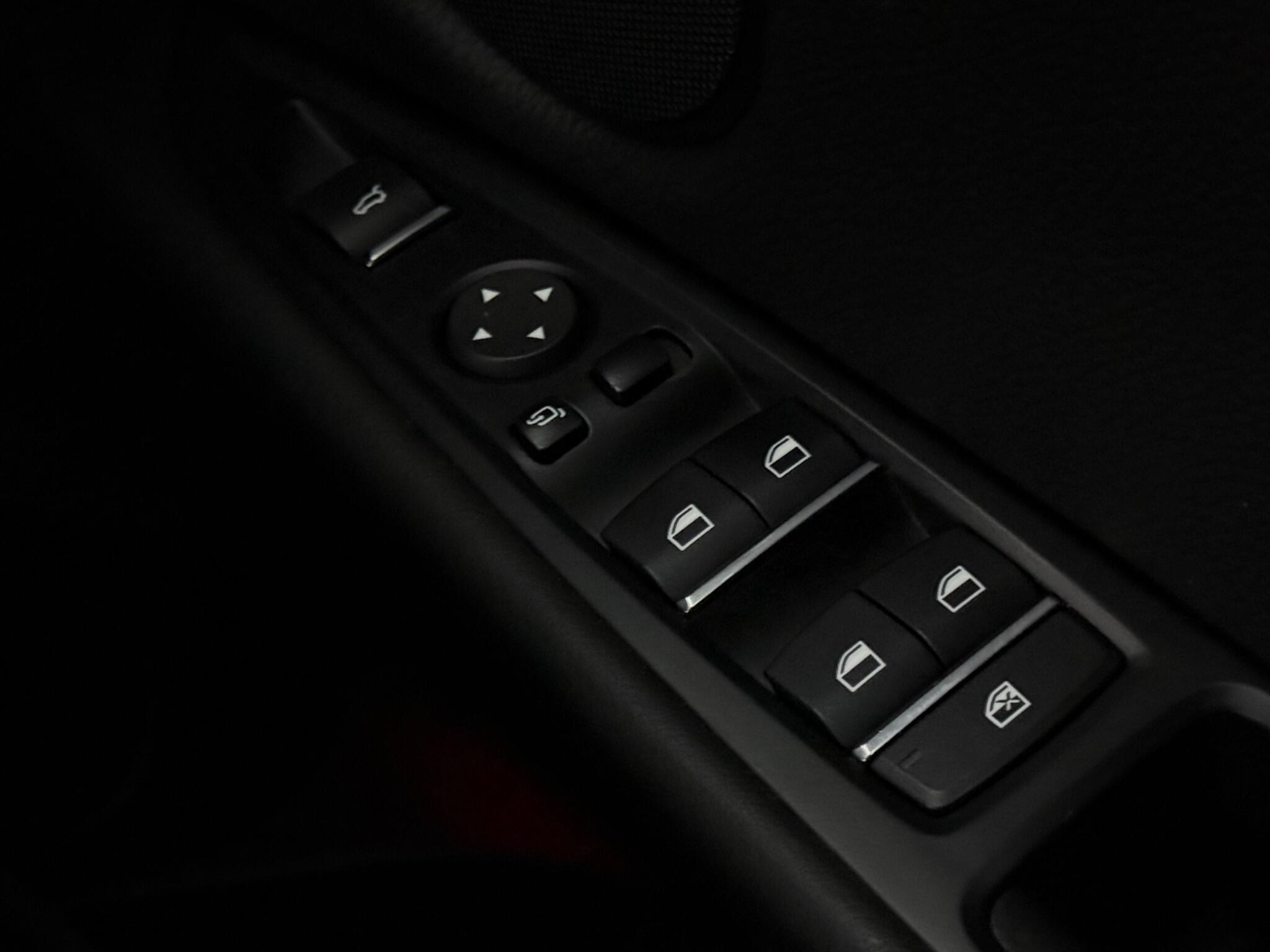 BMW X5 view 21